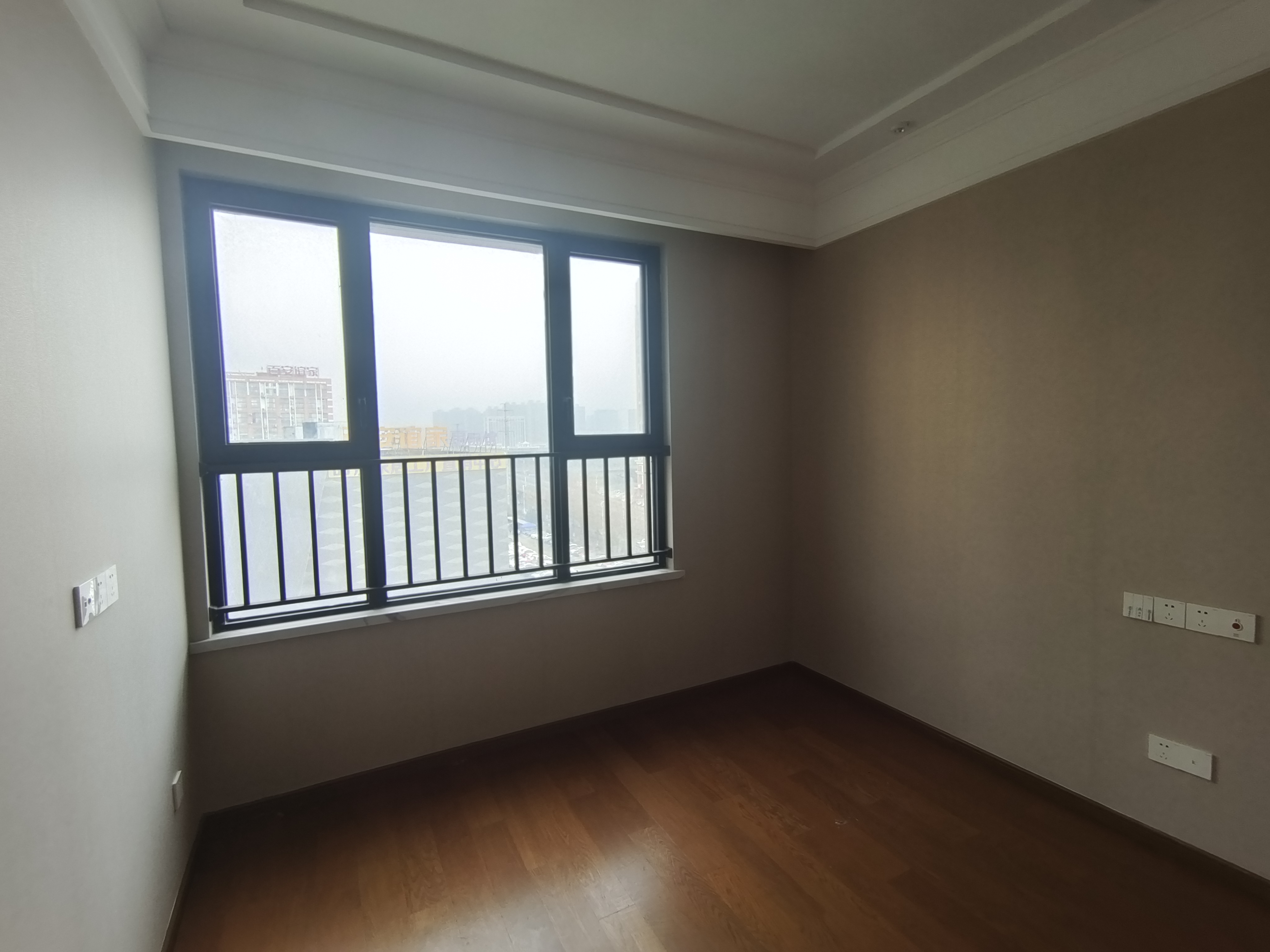 绿城蘭园 4室2厅2卫 143.00m²