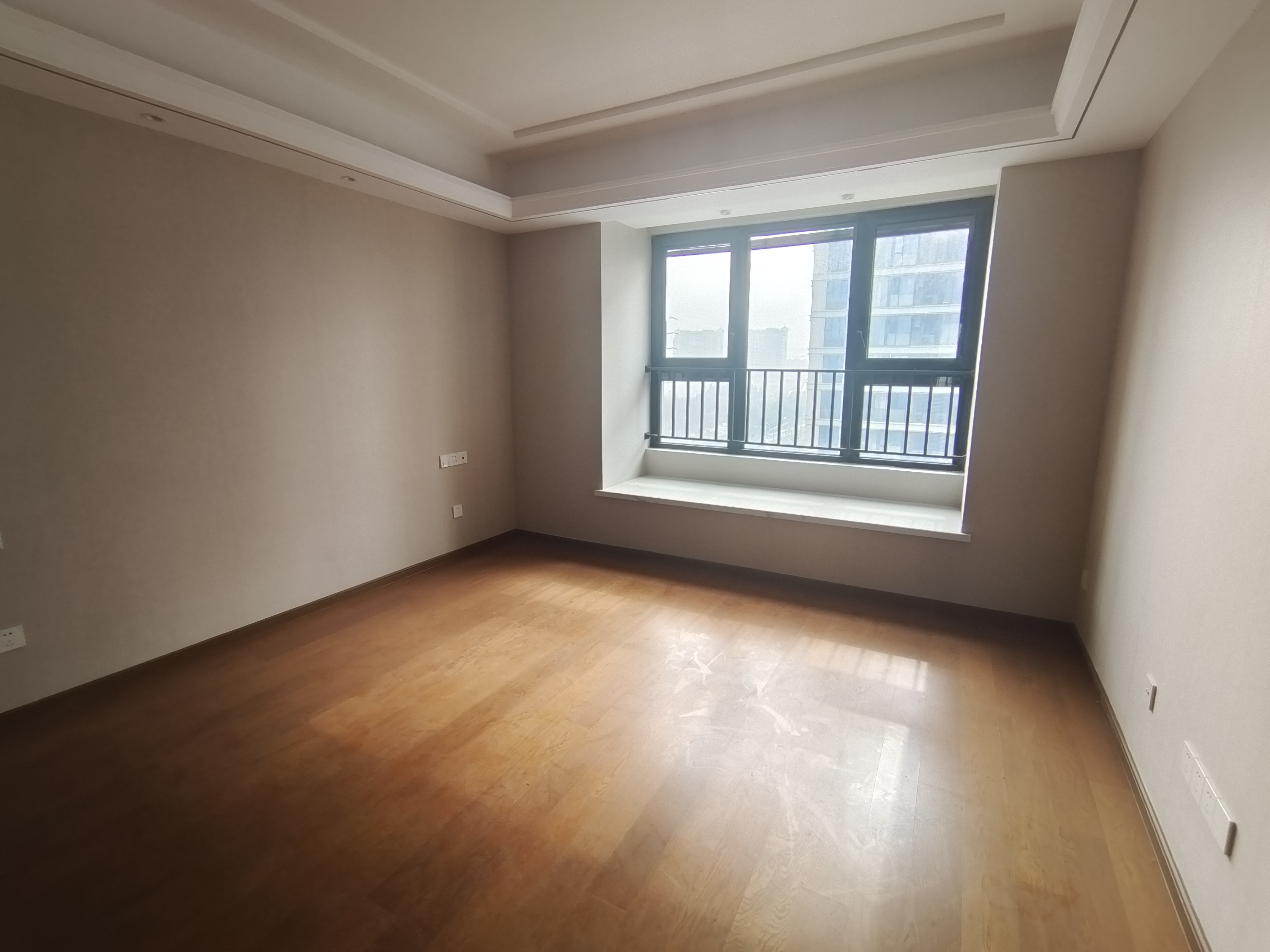 绿城蘭园 4室2厅2卫 143.00m²