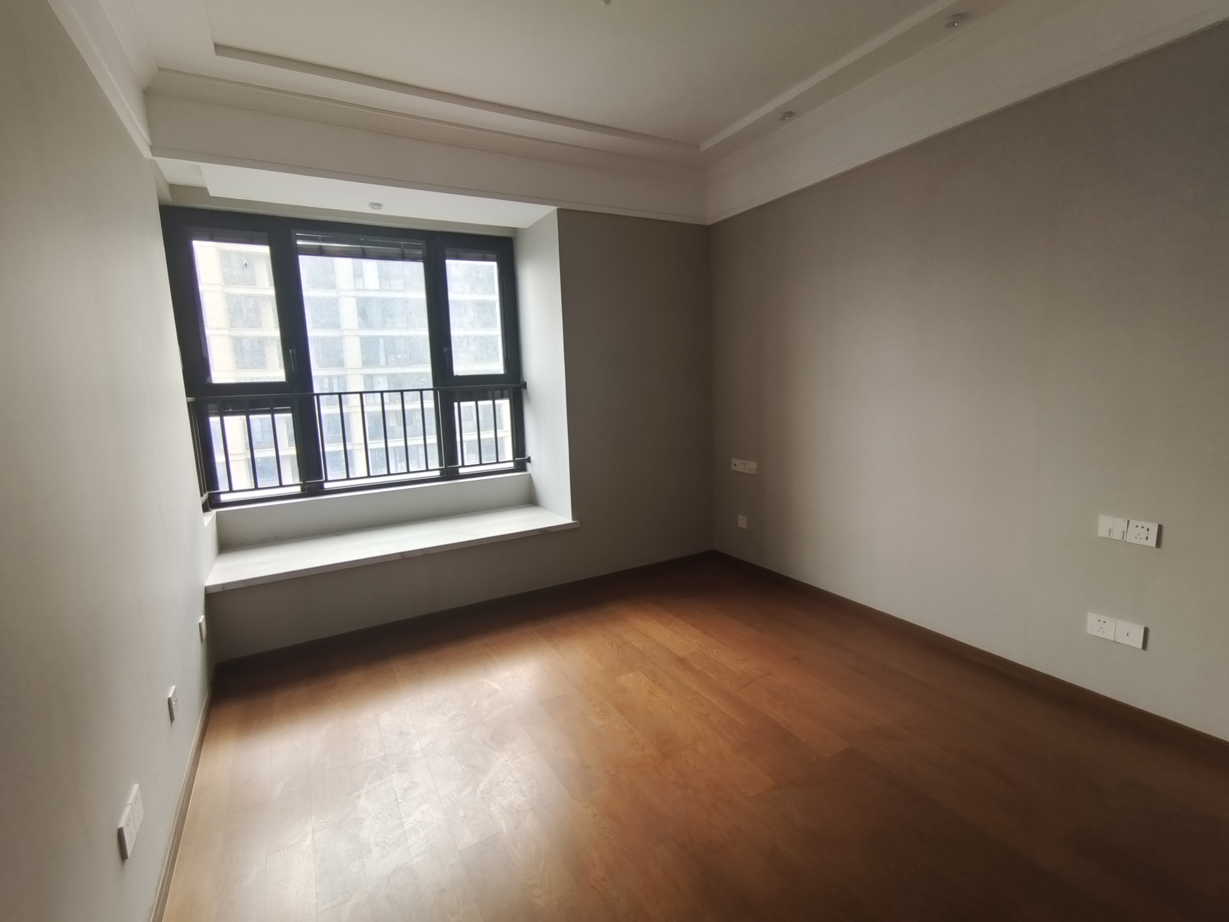 绿城蘭园 4室2厅2卫 143.00m²