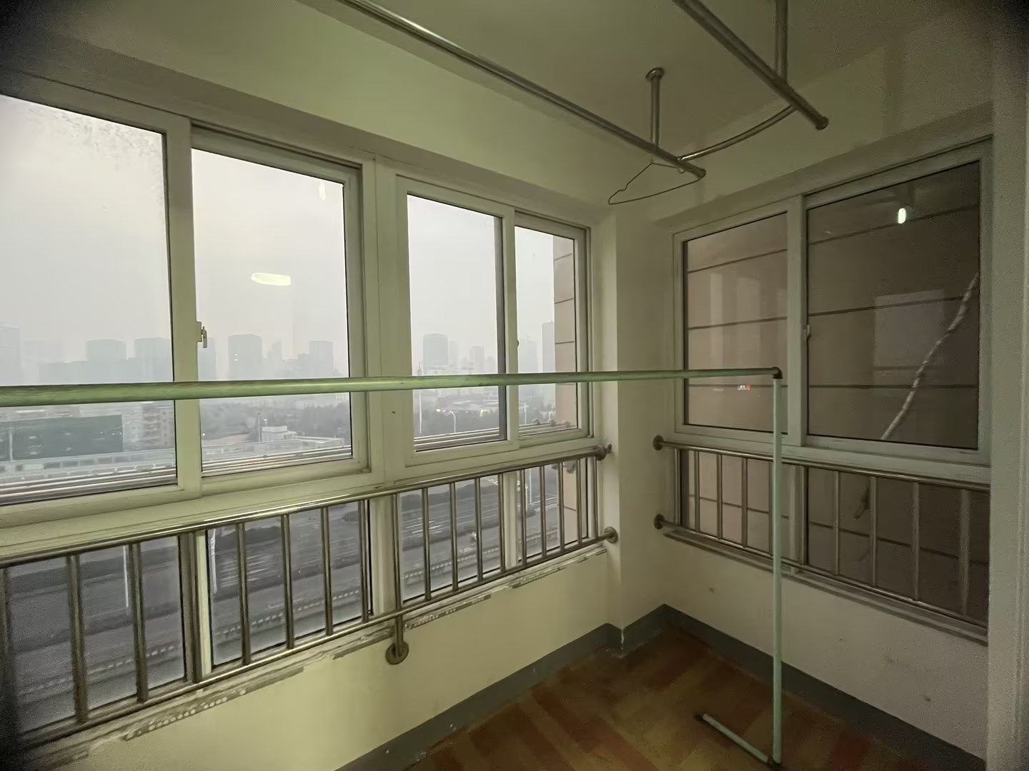 学士府 3室2厅1卫 107m&sup2;