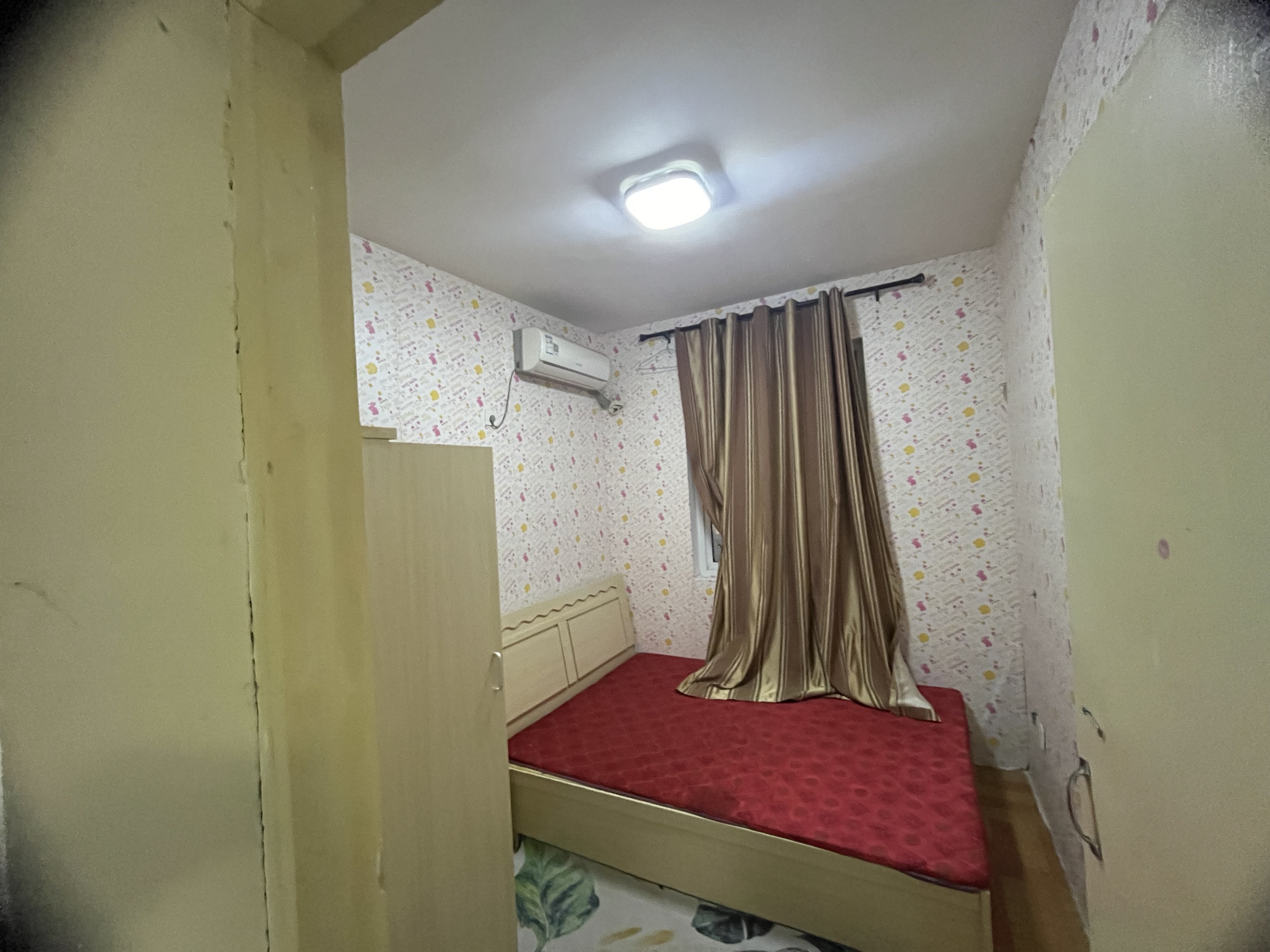 学士府 3室2厅1卫 107m&sup2;
