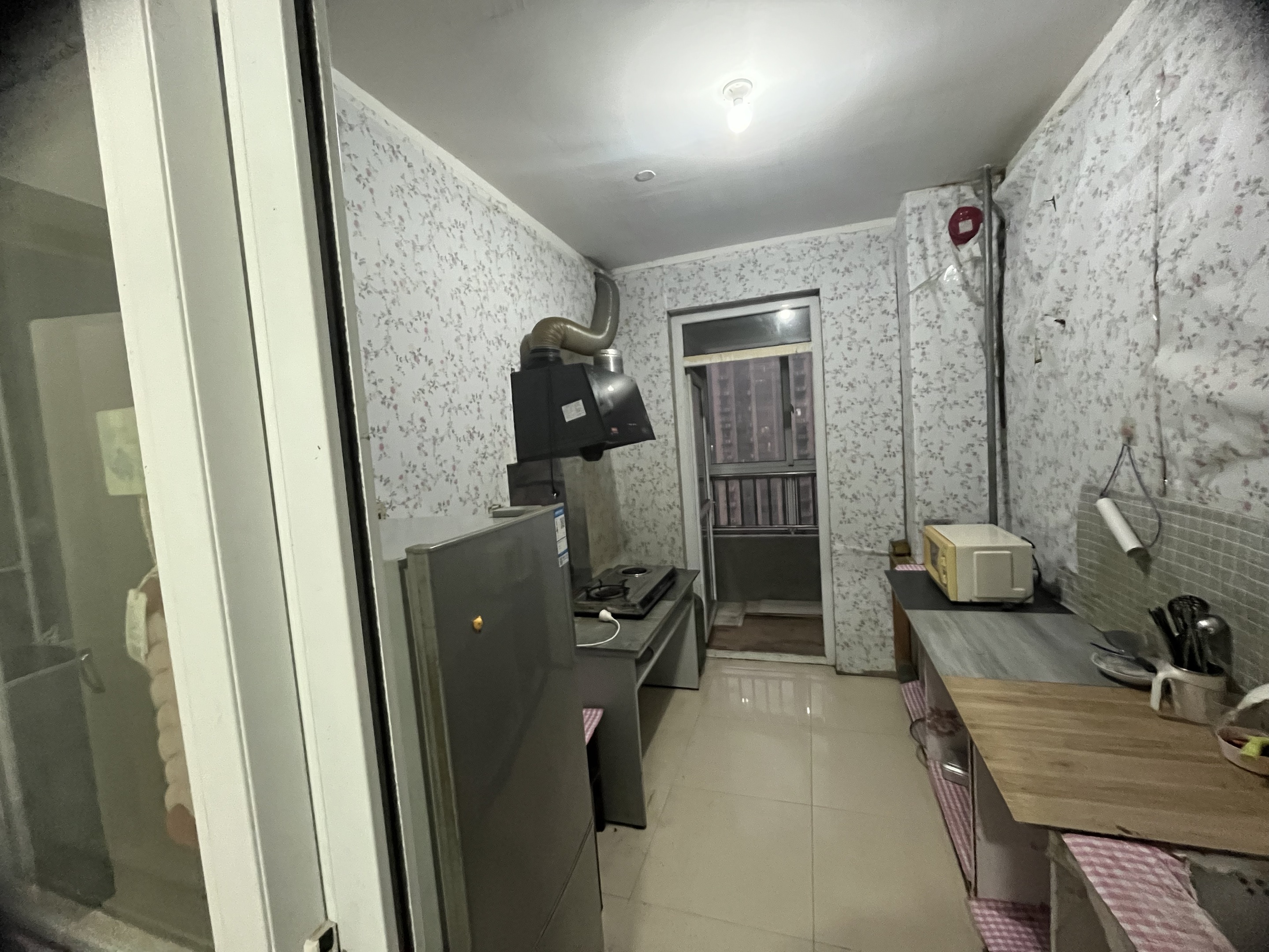 学士府 3室2厅1卫 107m&sup2;