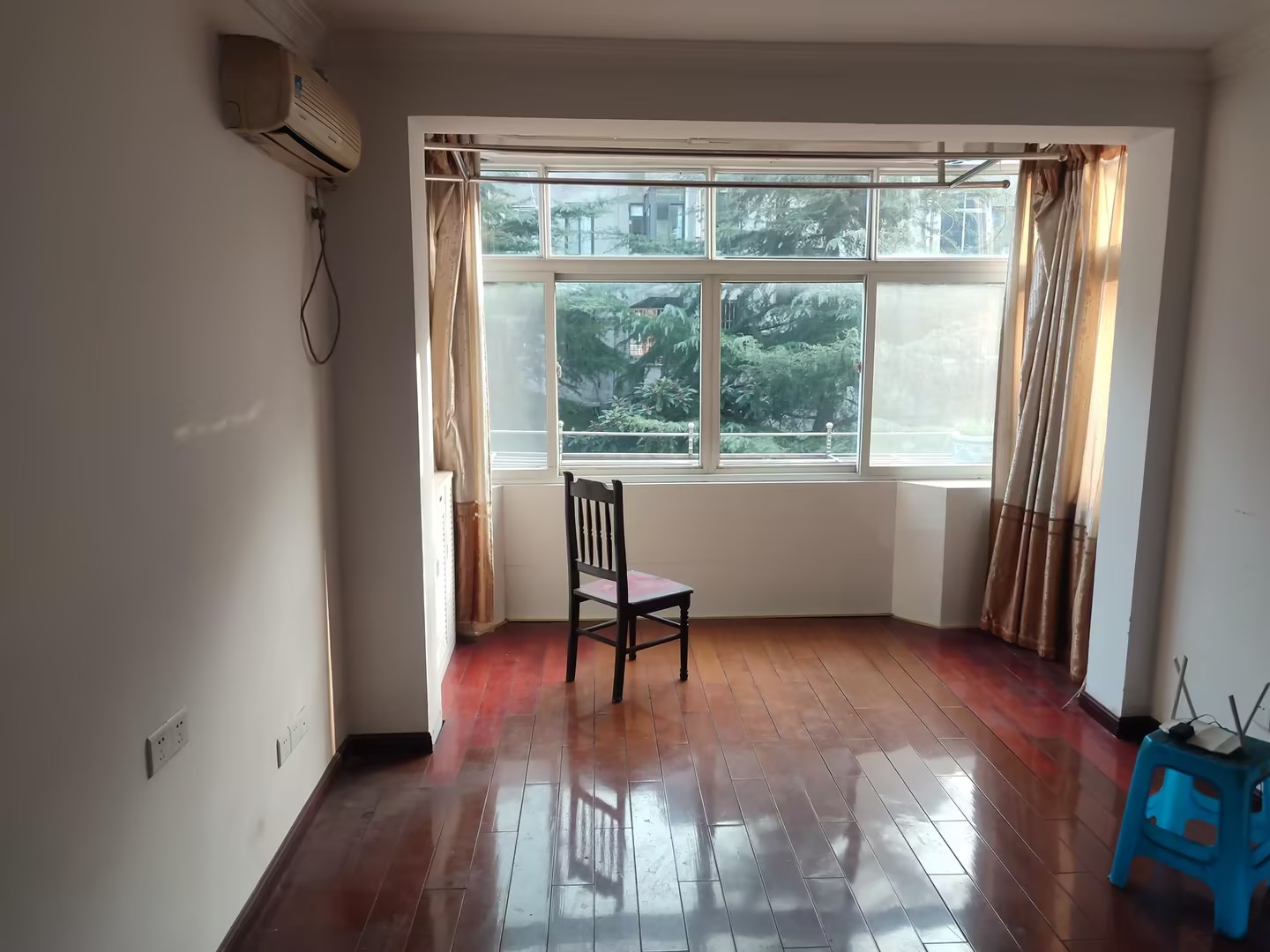 新建路新村（新建花苑） 2室1厅1卫 65m&sup2;