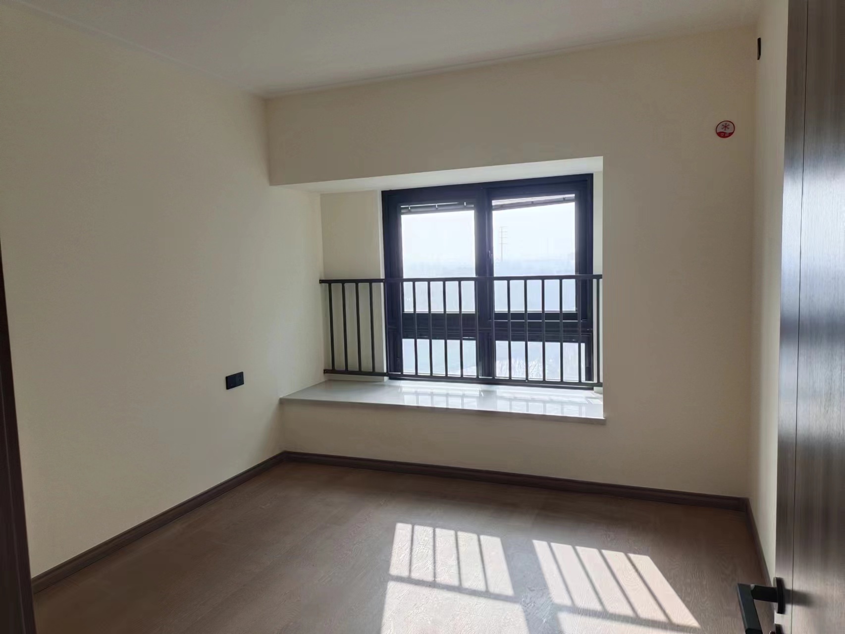 湖山源著 3室2厅1卫 100m&sup2;