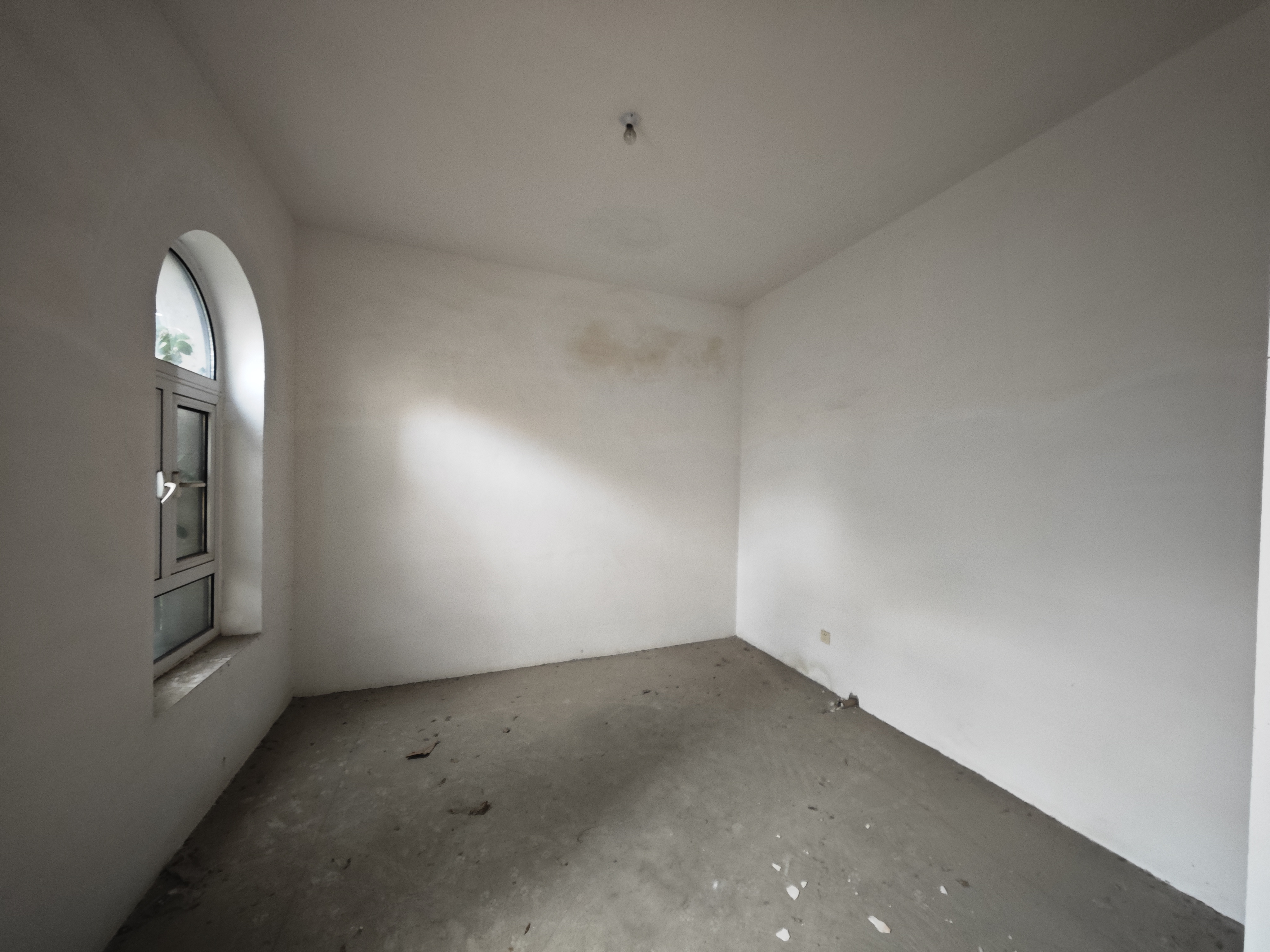 顺发御园 5室2厅3卫 300m&sup2;