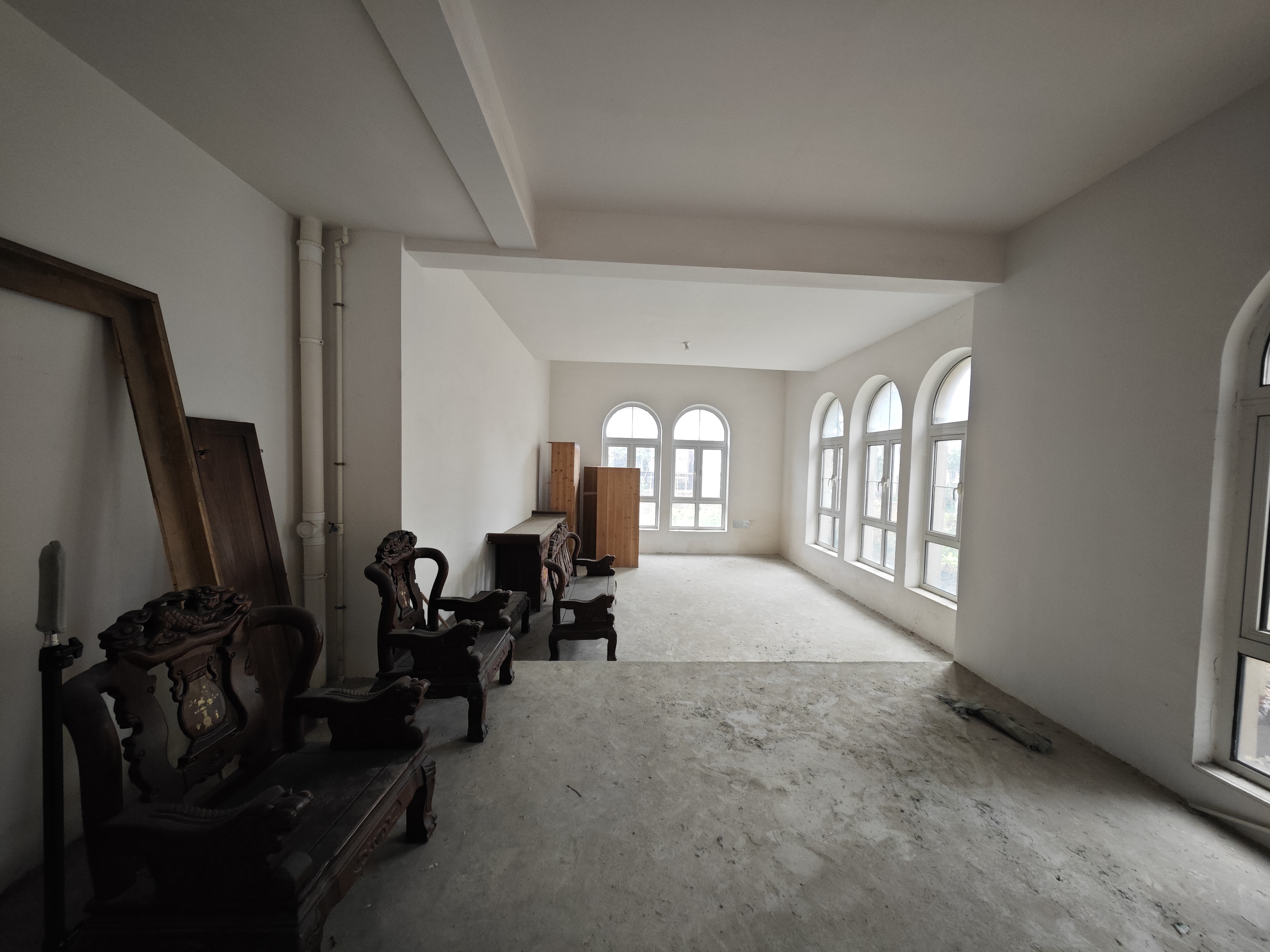 顺发御园 5室2厅3卫 300m&sup2;