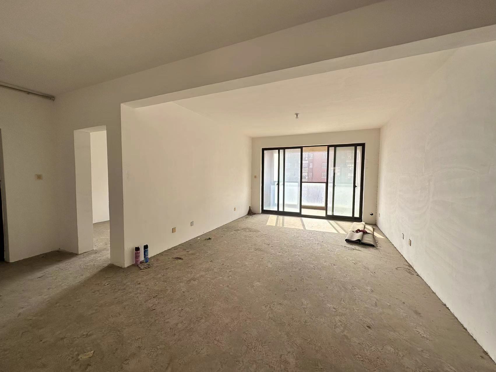 大唐金城 3室2厅2卫 138.49m²
