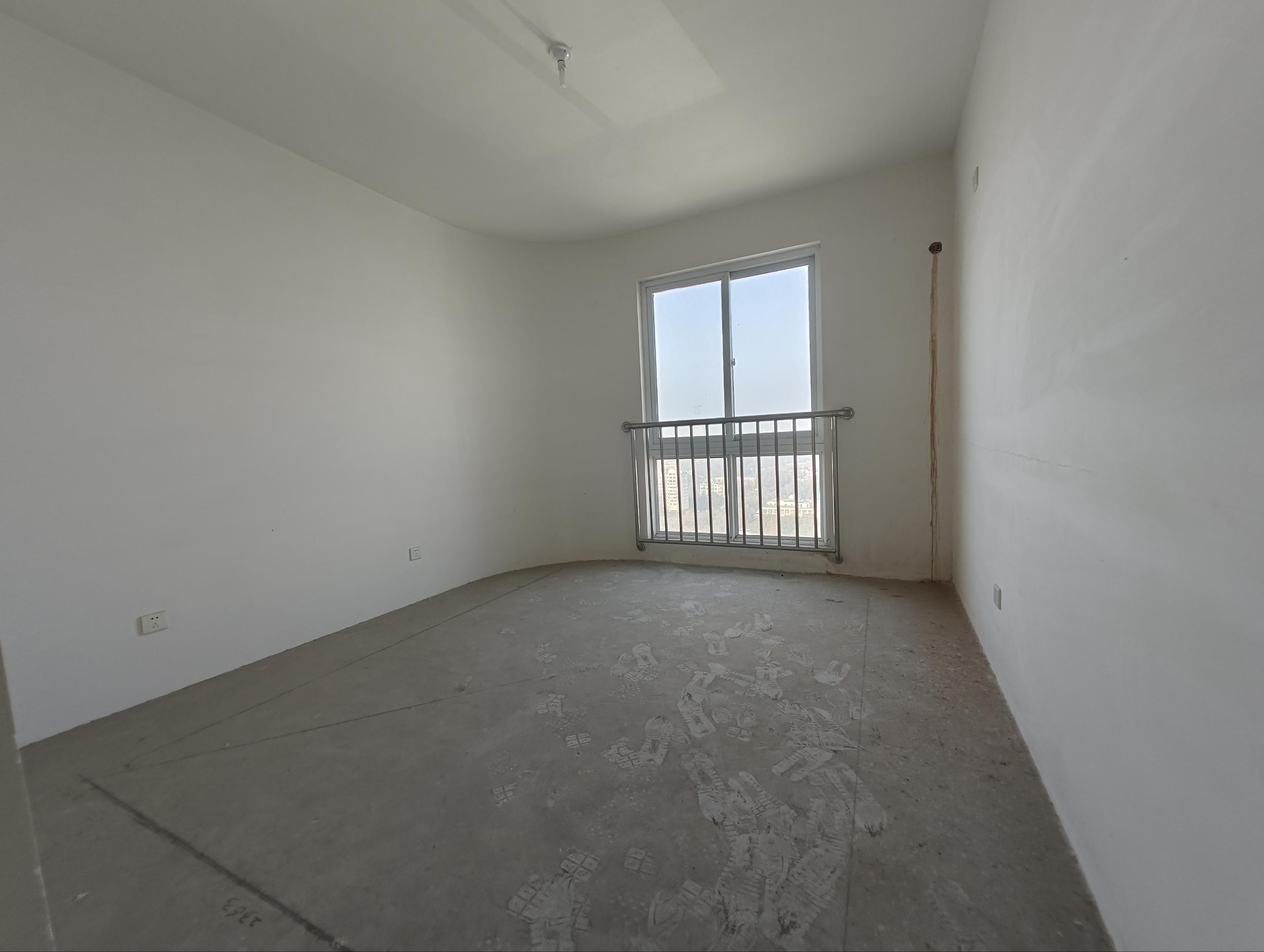 锦峰大厦 4室2厅2卫 162.39m²