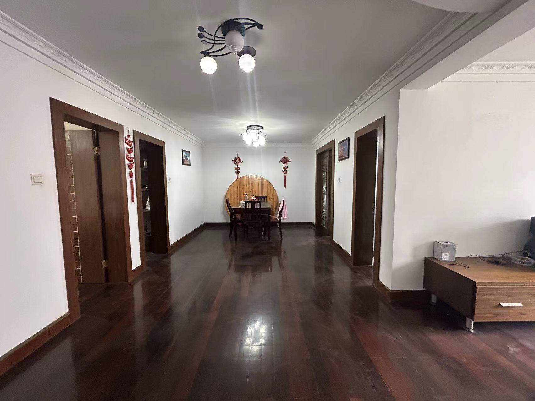 阳光花园 3室1厅1卫 108.98m&sup2;