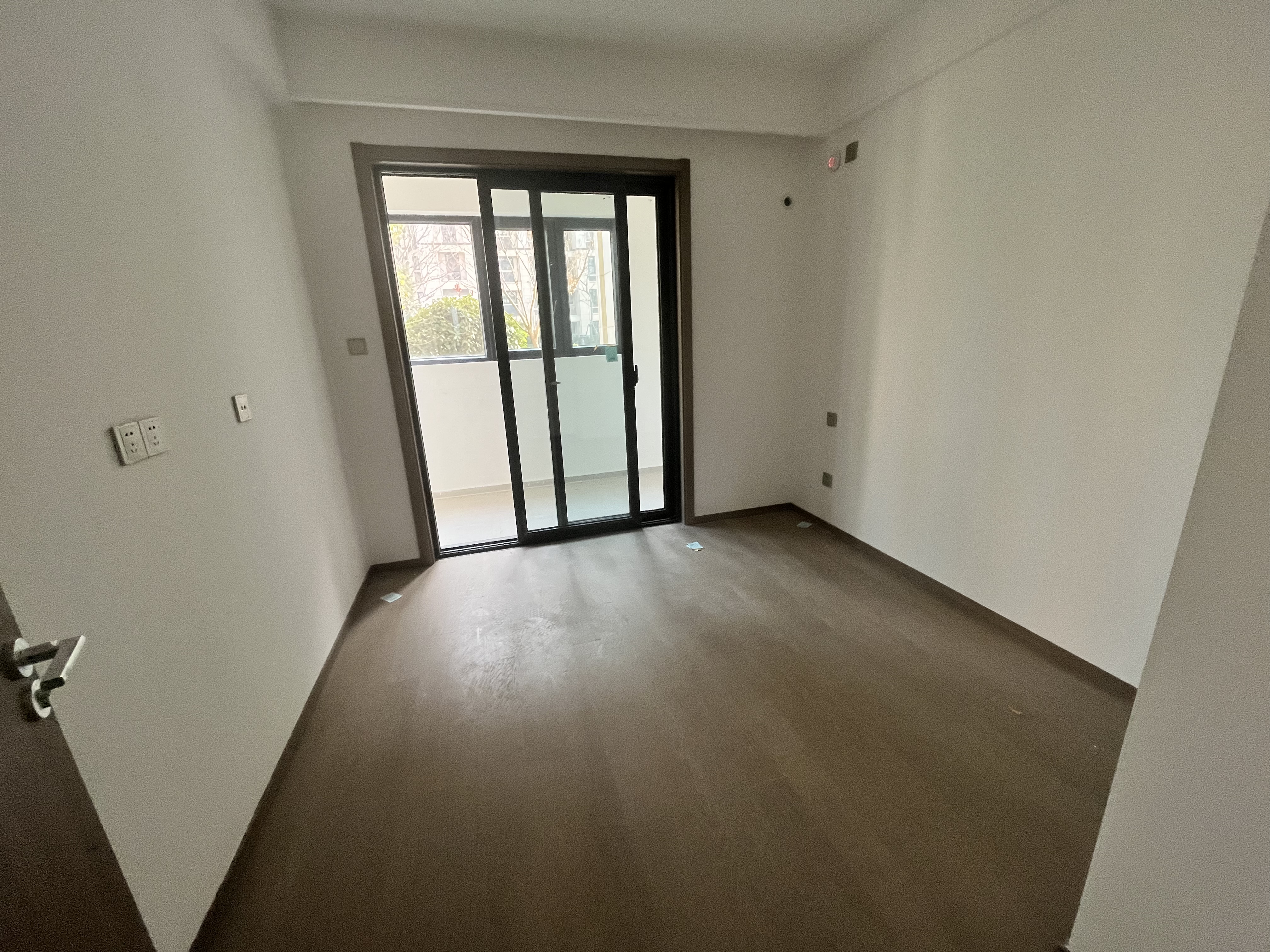 华禧铭苑 3室2厅2卫 102m&sup2;