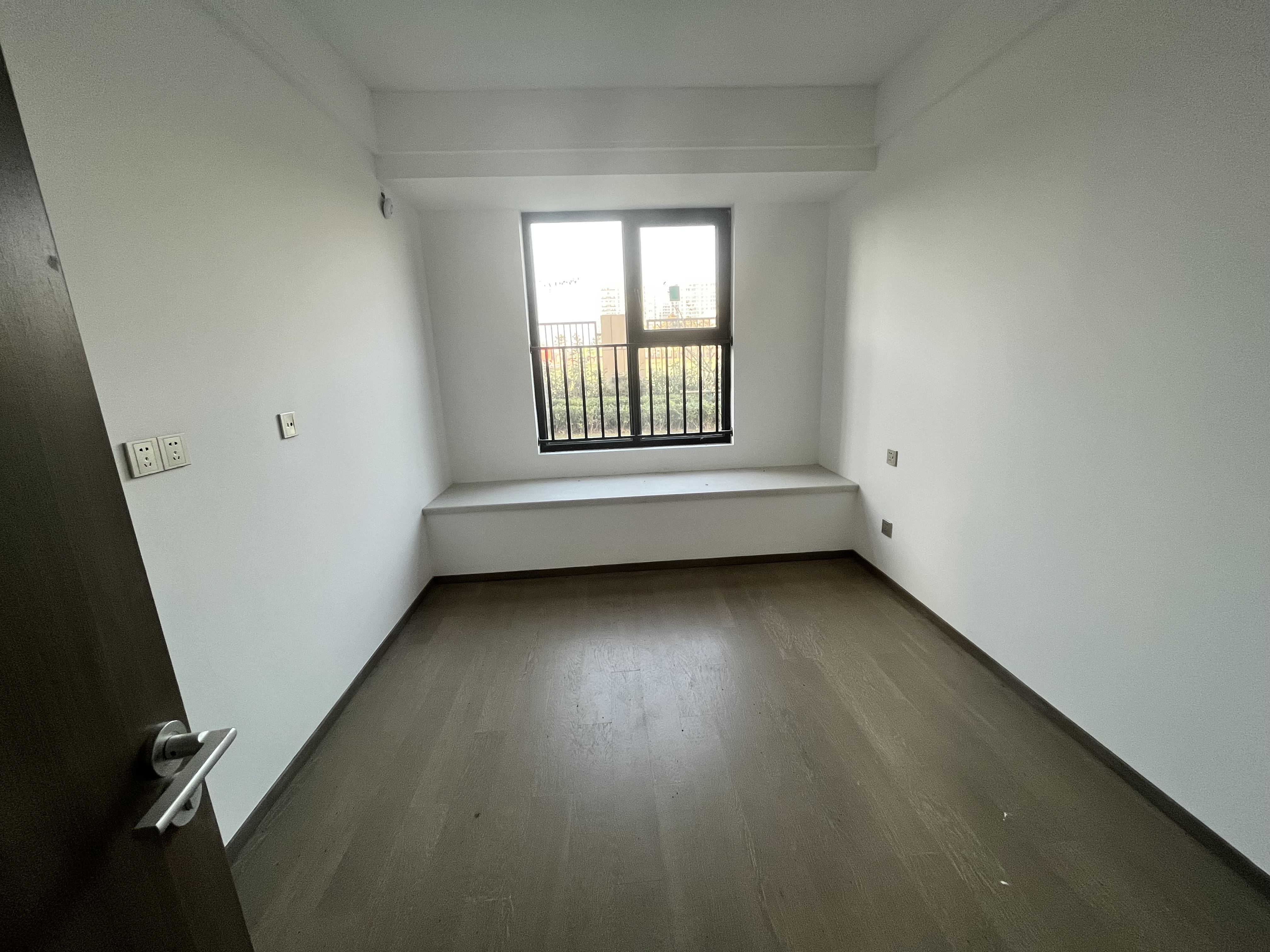 华禧铭苑 3室2厅2卫 102m&sup2;