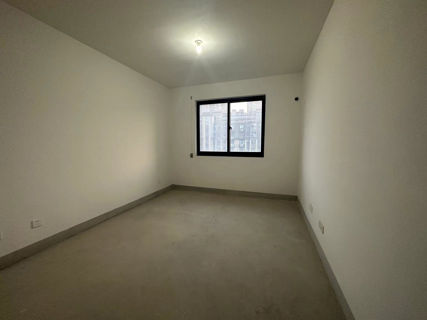 红星嘉苑 3室2厅1卫 126.00m&sup2;