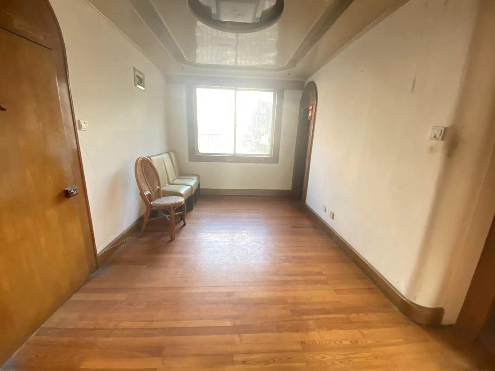 光明东村一期 2室1厅1卫 68.67m²