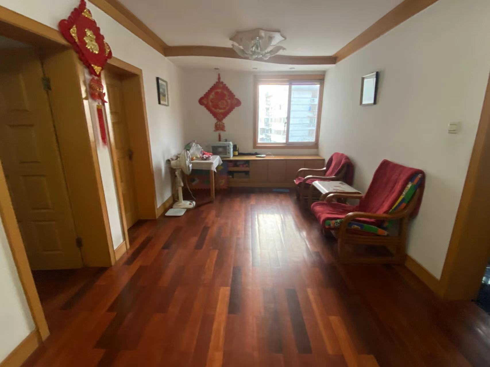 北濠桥东村 3室1厅1卫 102m&sup2;