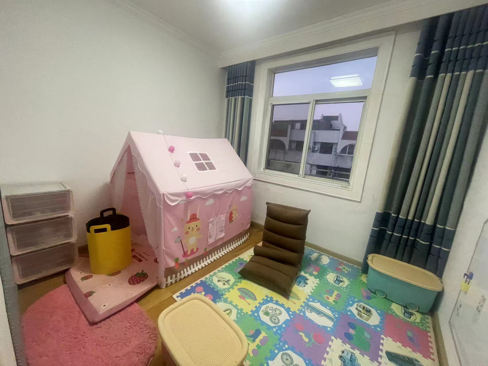 八角亭小区 3室2厅1卫 80m²