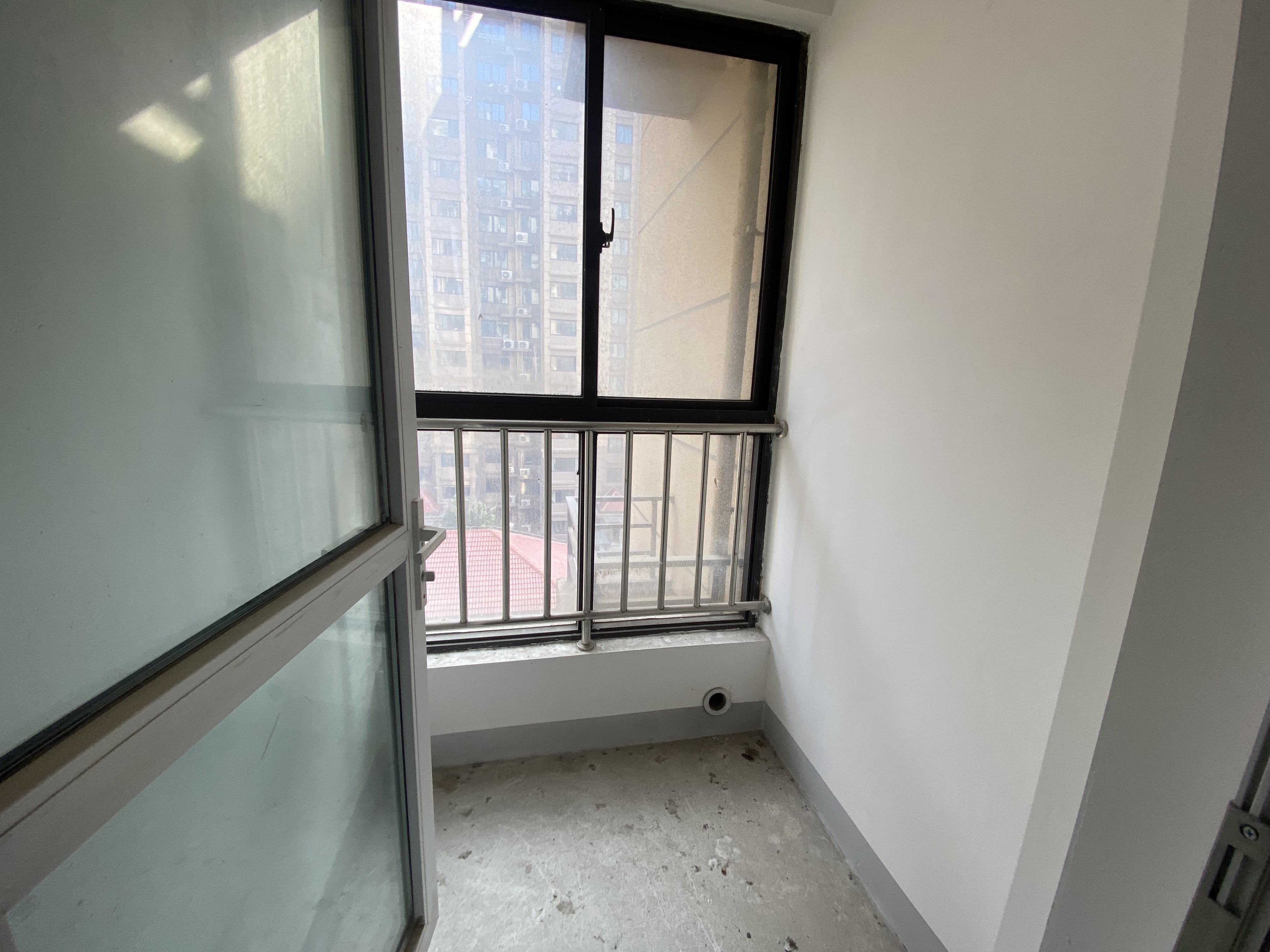临江家园 3室2厅1卫 121.00m&sup2;