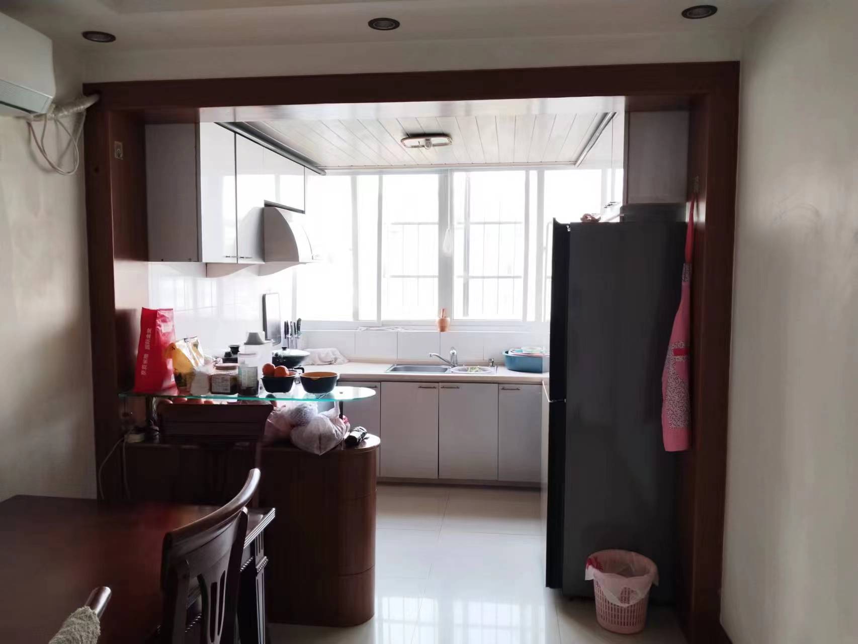 外滩小区 4室2厅1卫 125m&sup2;