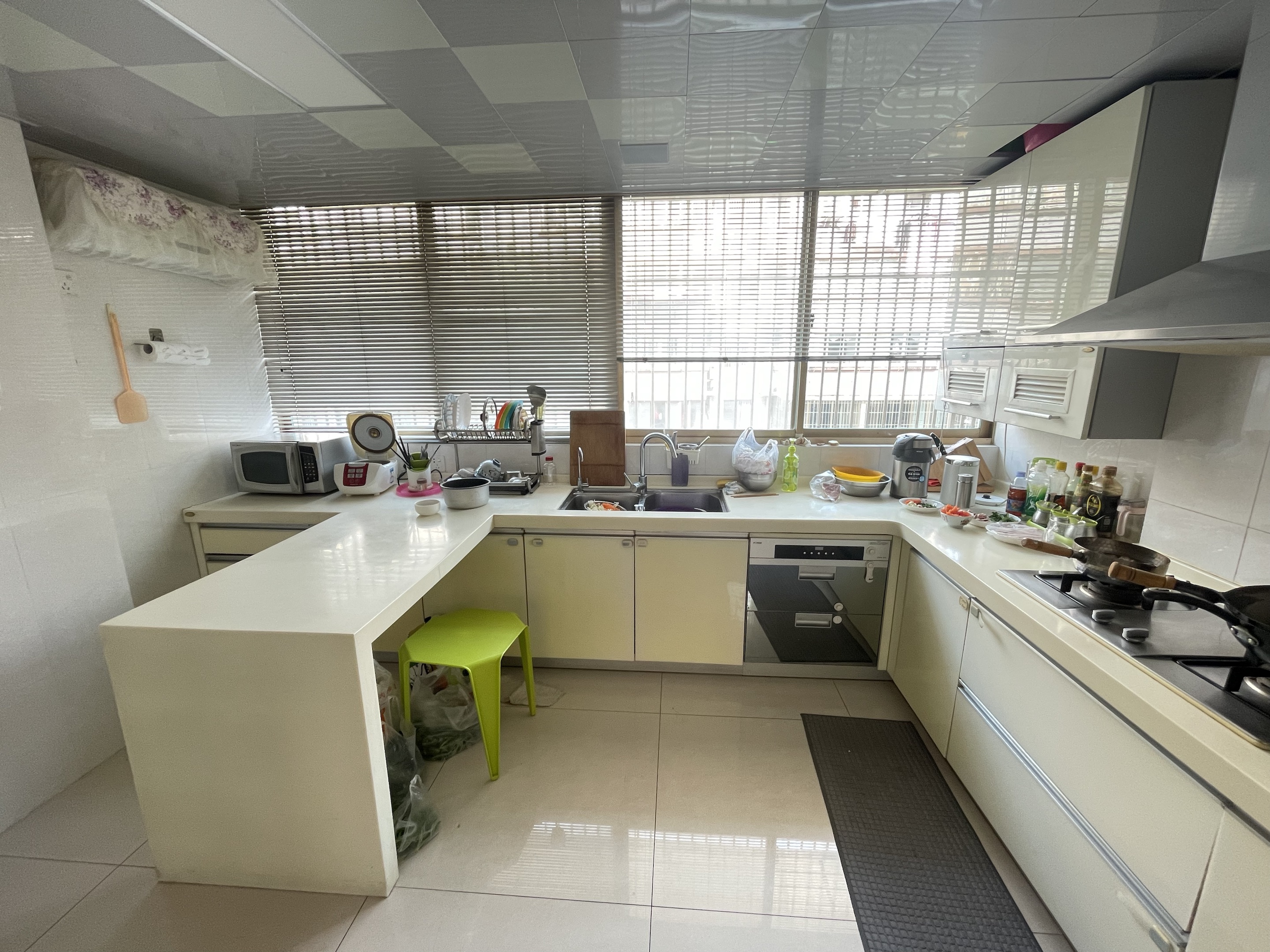 天都花苑 3室2厅2卫 145.23m&sup2;