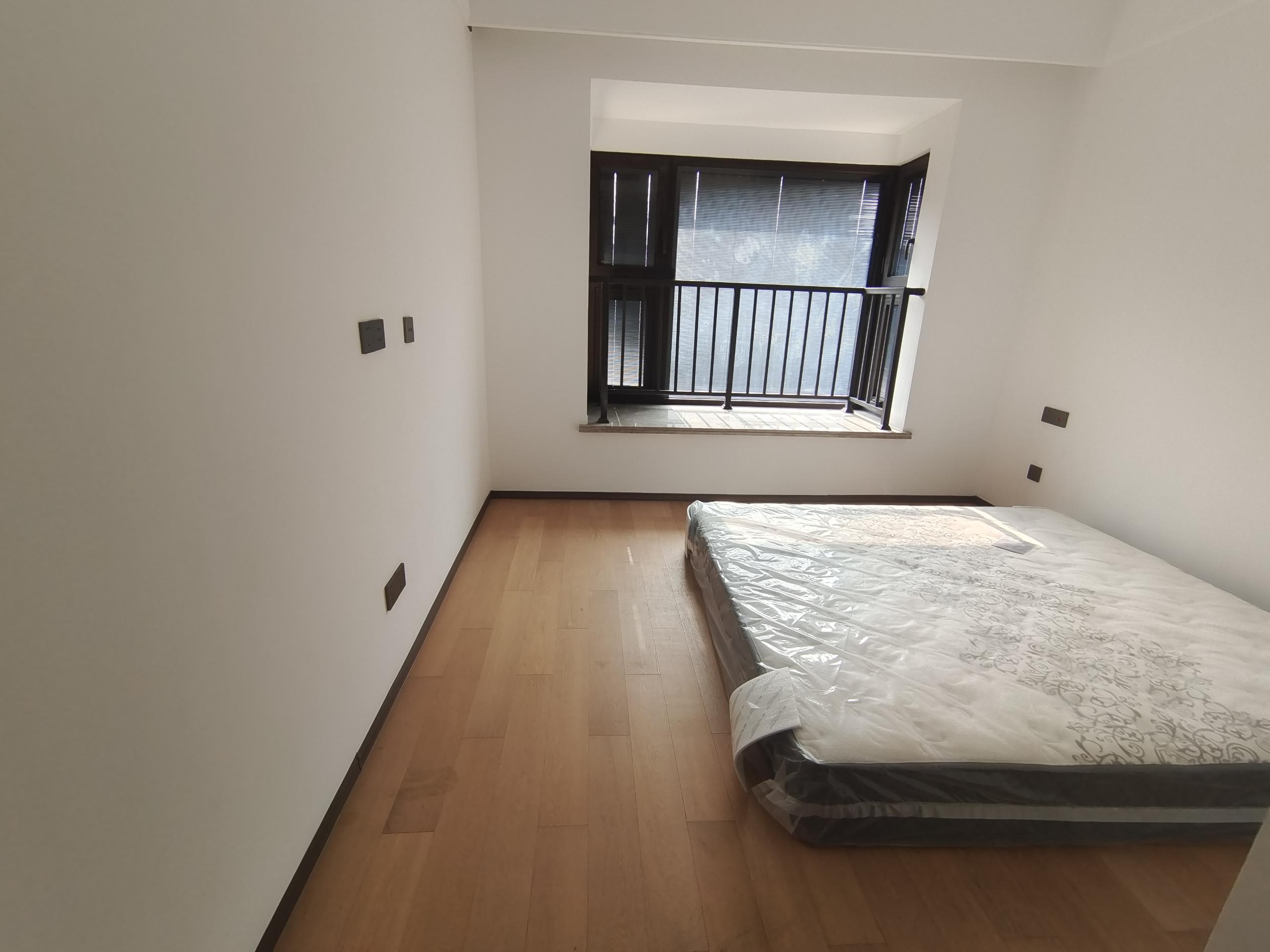 春风南岸西园 4室2厅2卫 167m&sup2;