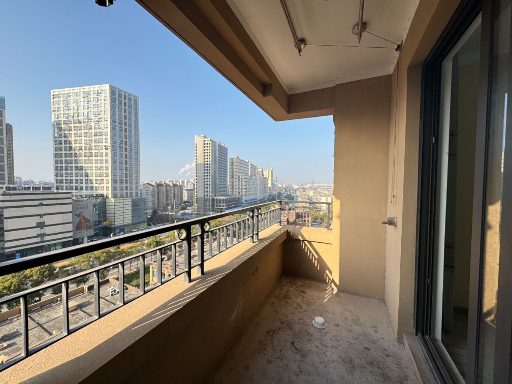 保利香槟国际 3室2厅1卫 115m&sup2;