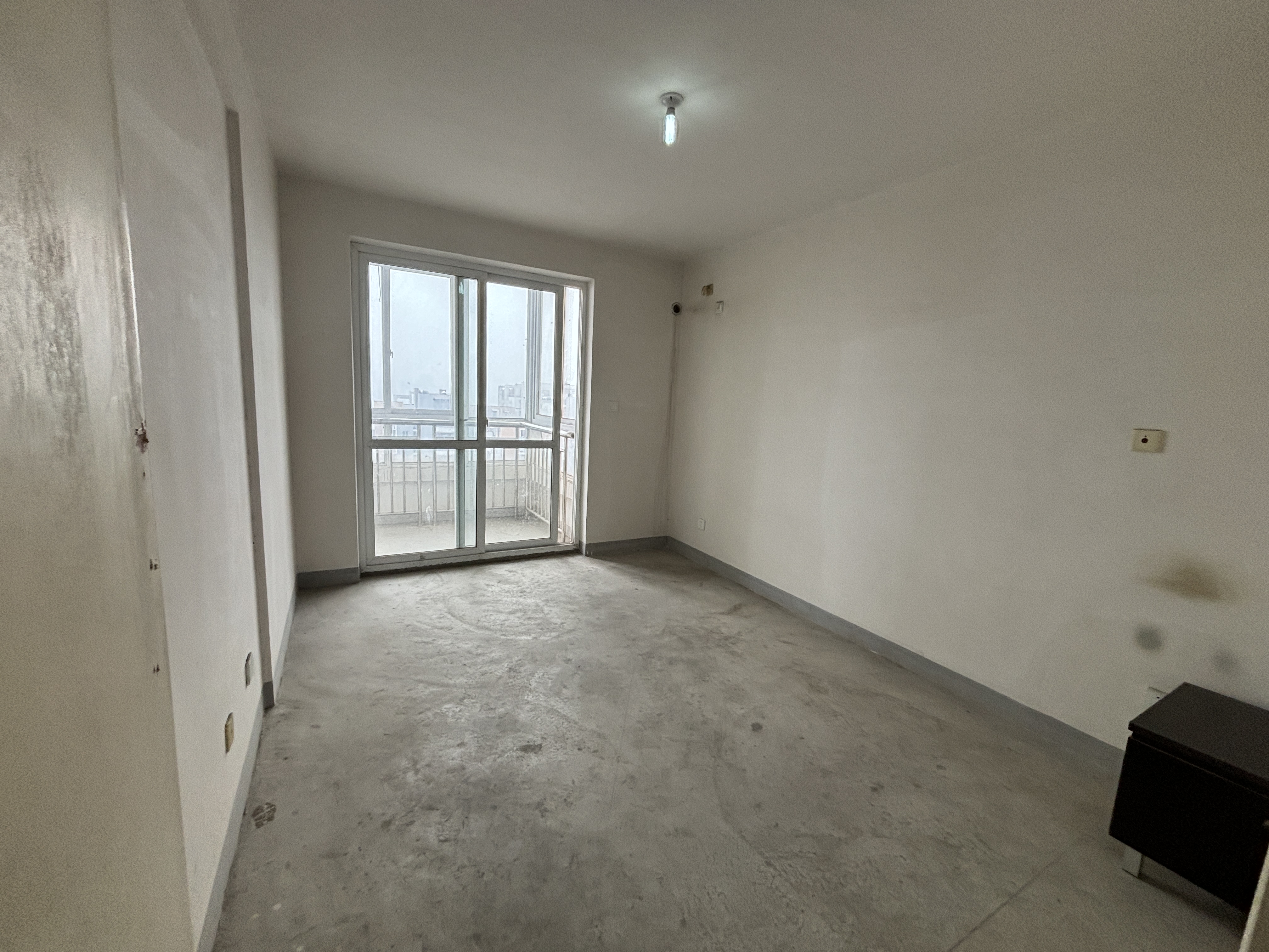 惠泽苑 3室1厅1卫 103m&sup2;