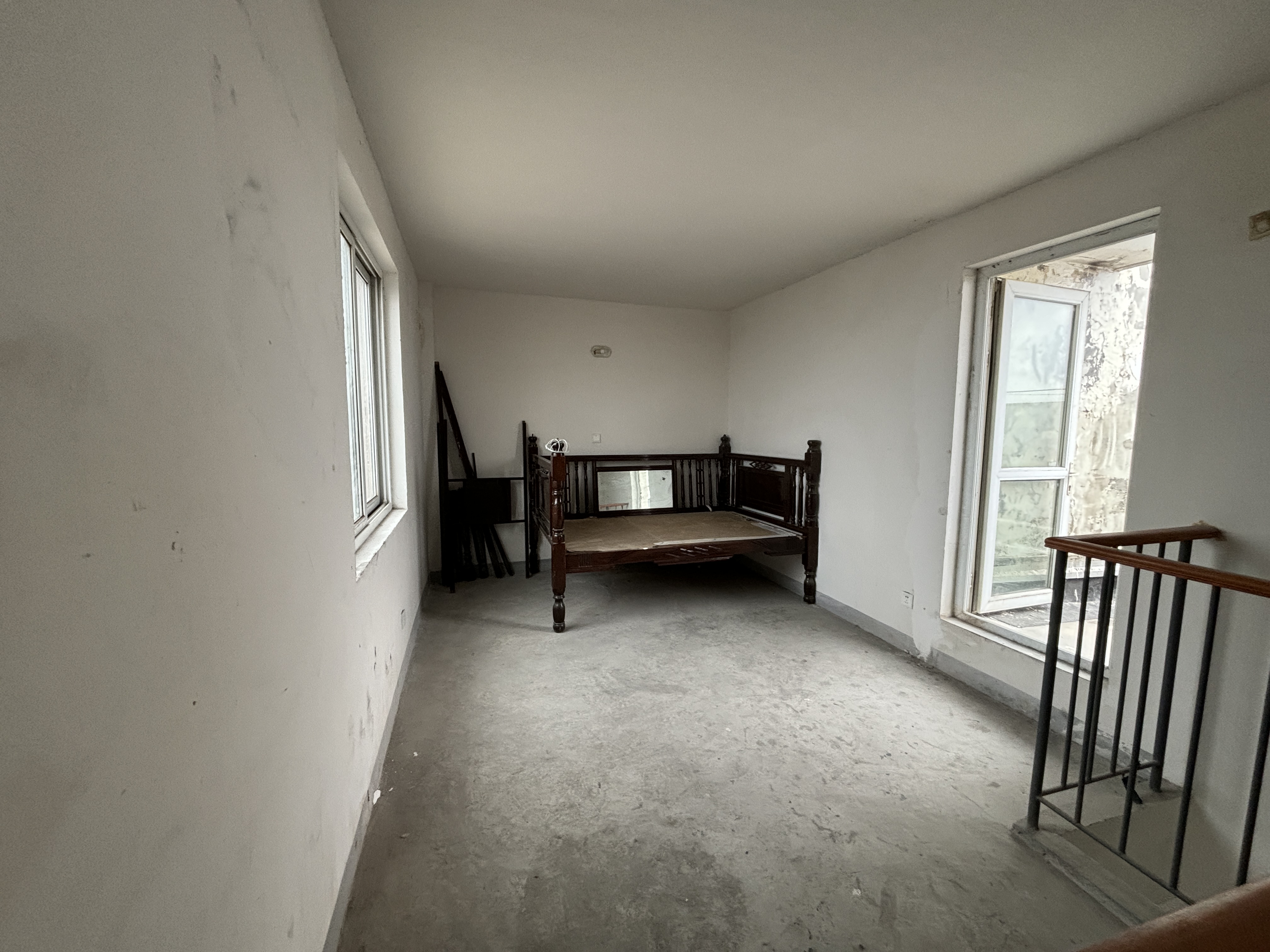 惠泽苑 3室1厅1卫 103m&sup2;
