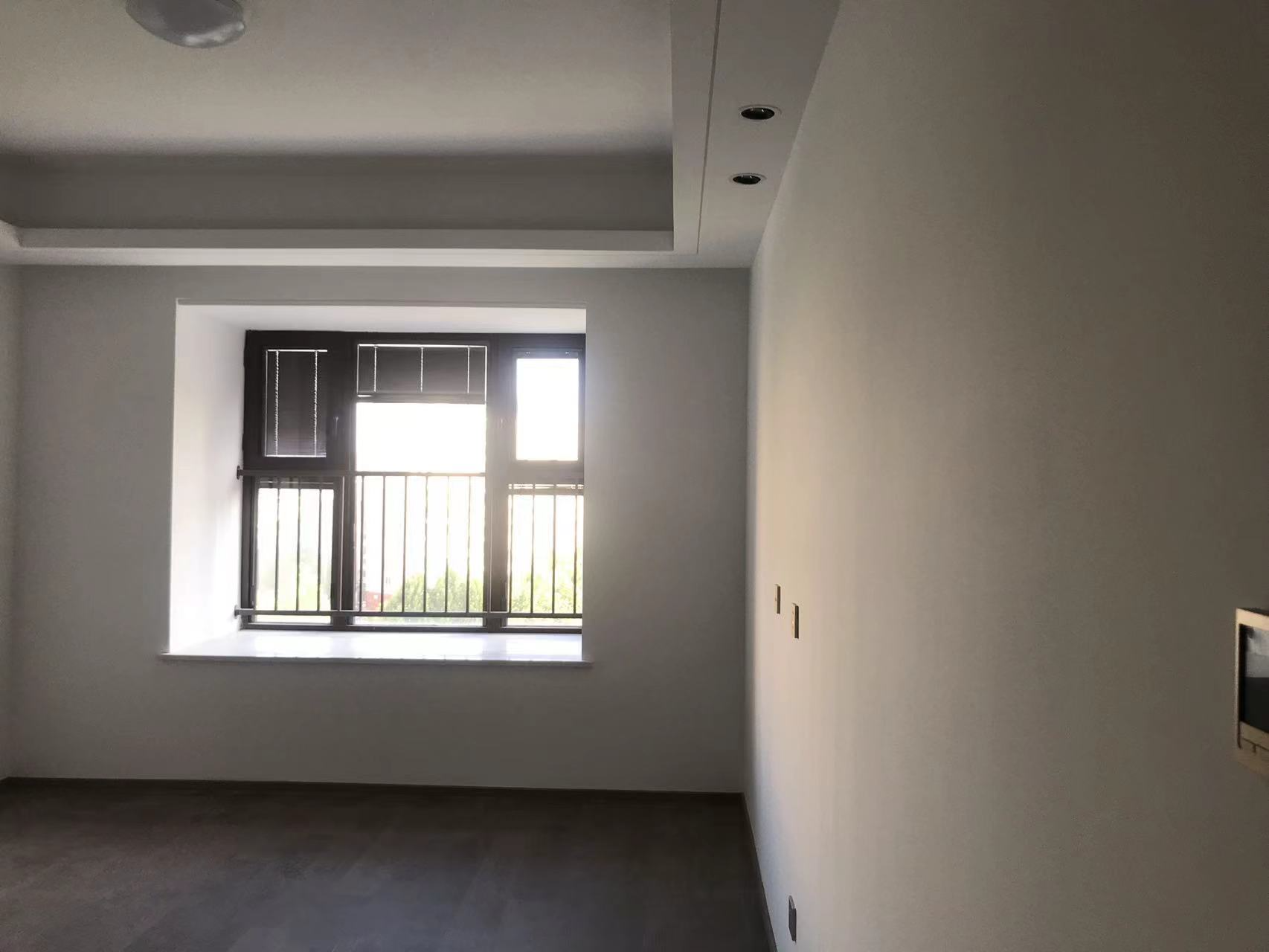 珑府 4室2厅2卫 143m&sup2;