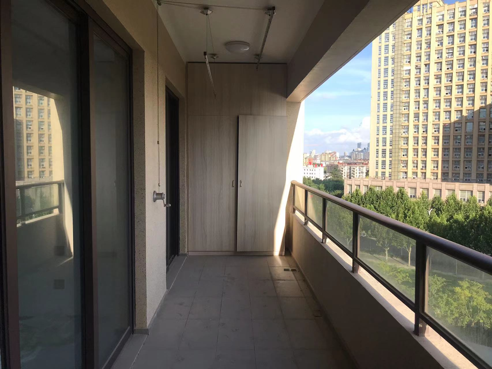 珑府 4室2厅2卫 143m&sup2;