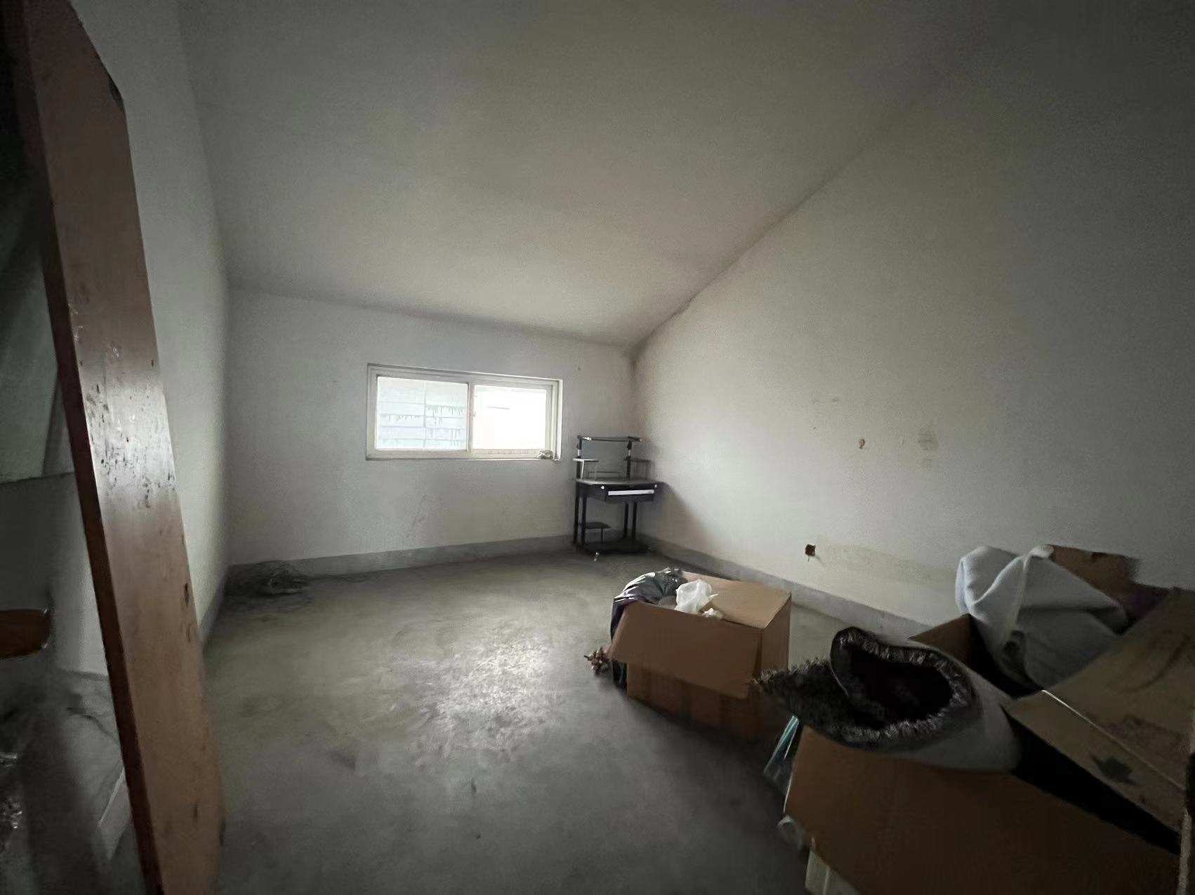 新通海大厦 2室2厅1卫 173.47m&sup2;