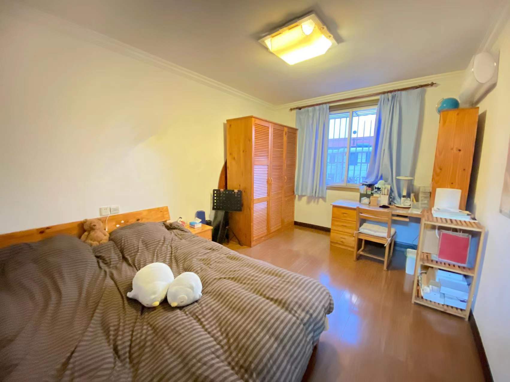 光明南村 4室2厅1卫 96m&sup2;