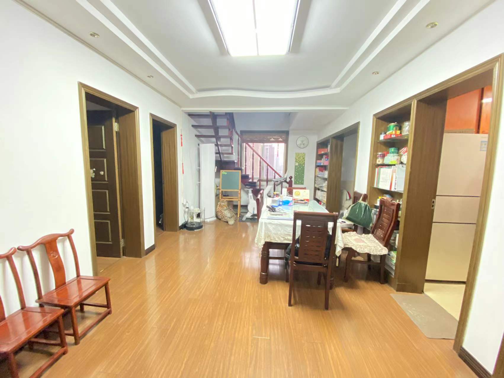 光明南村 4室2厅1卫 96m&sup2;