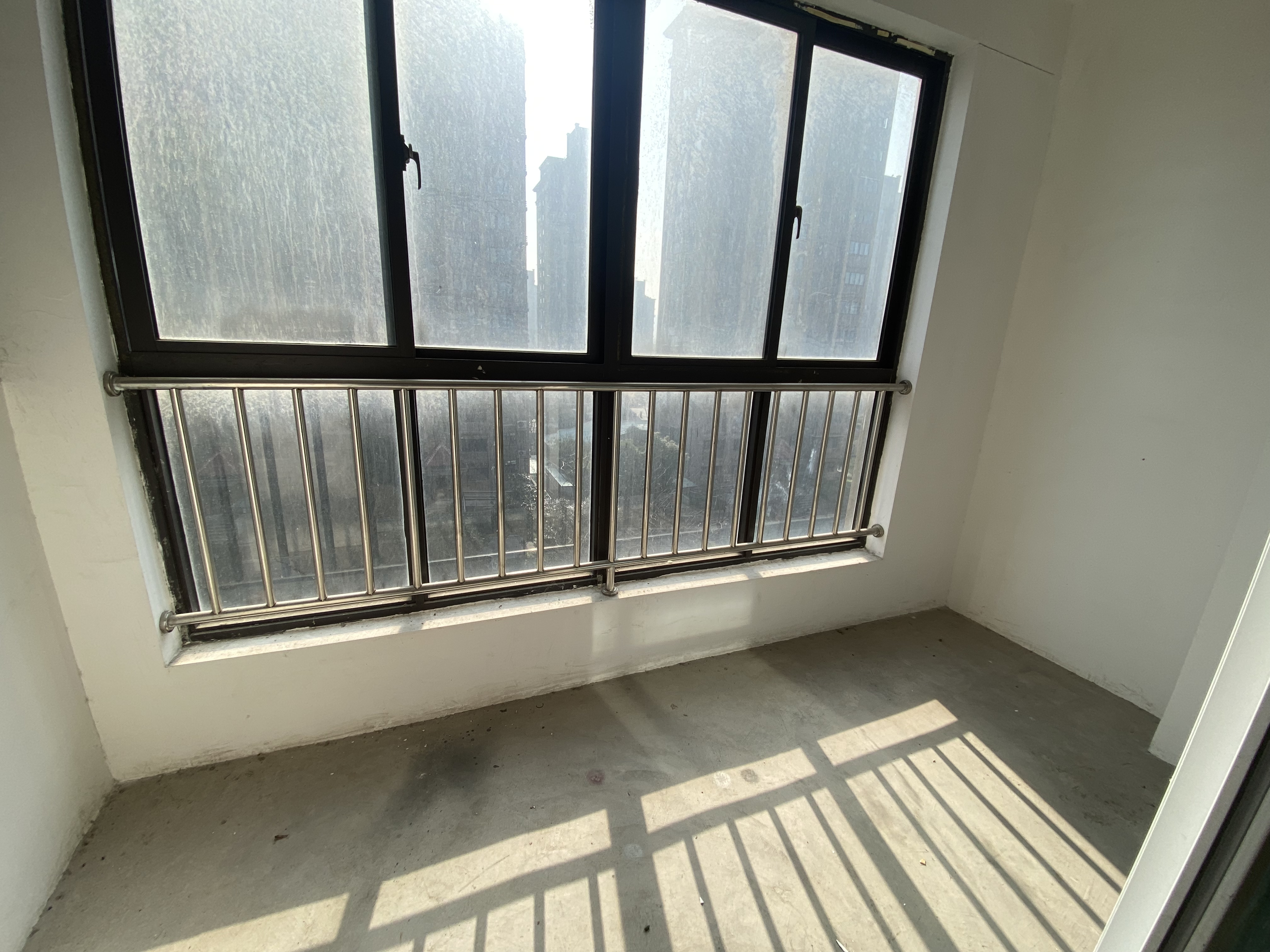 临江家园 3室2厅1卫 121.00m&sup2;