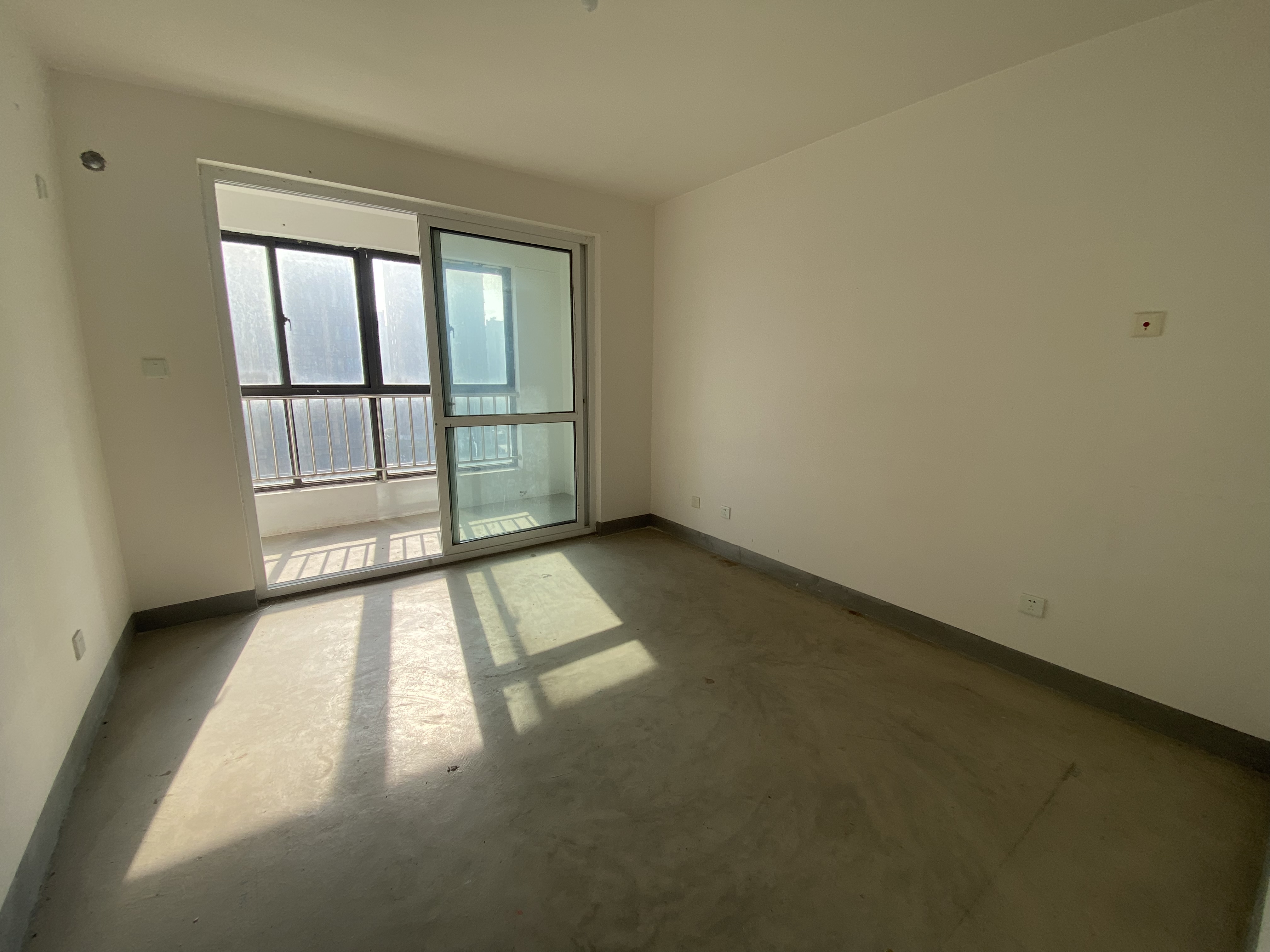 临江家园 3室2厅1卫 121.00m&sup2;