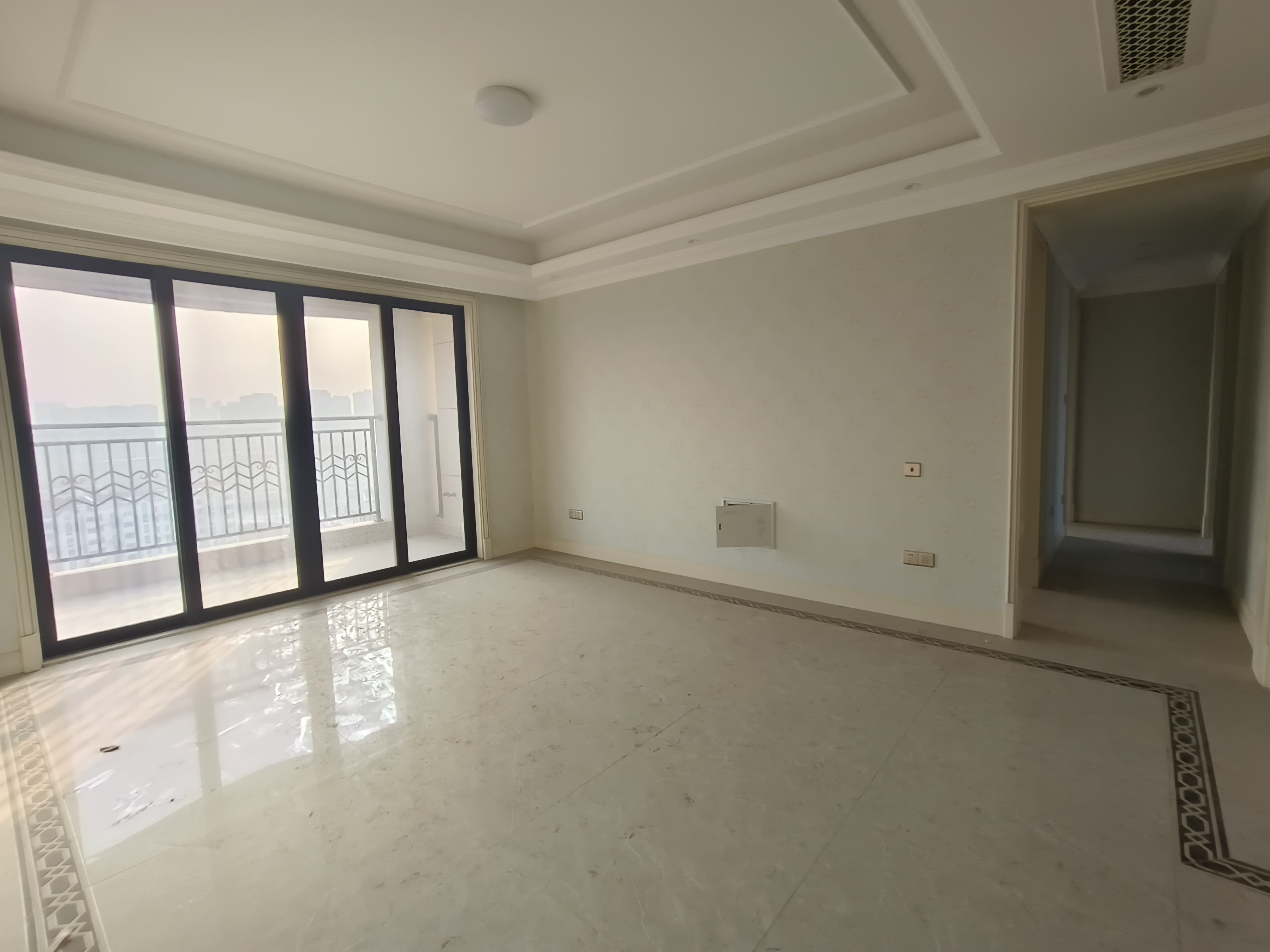 中海铂樾府 4室2厅2卫 142m&sup2;