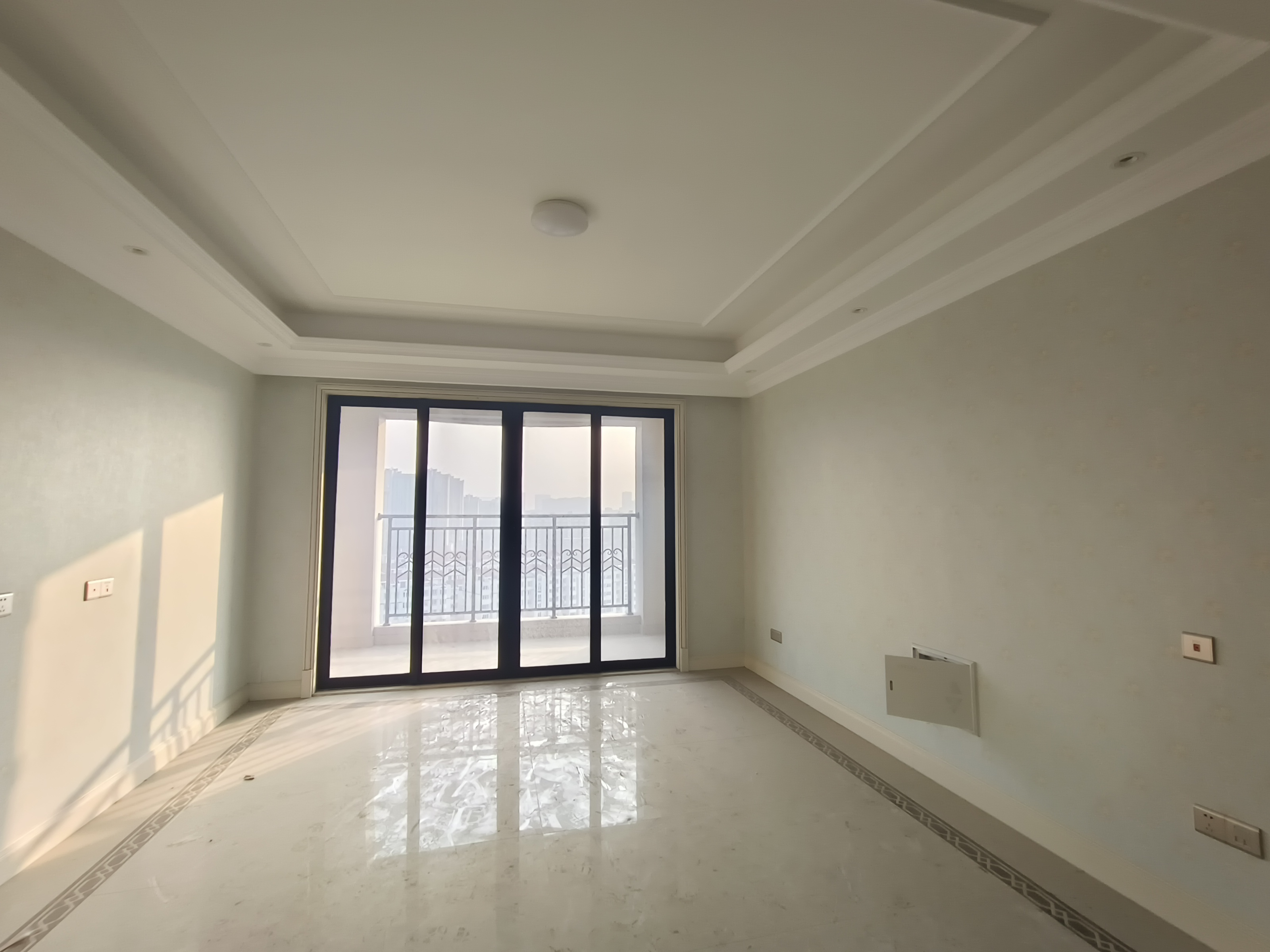 中海铂樾府 4室2厅2卫 142m&sup2;