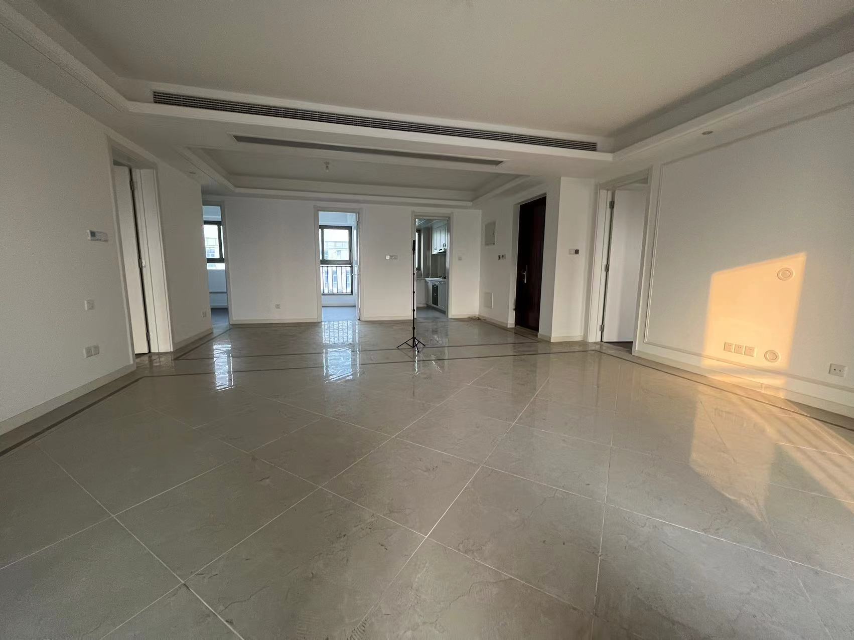 九玺台 4室2厅2卫 142m&sup2;