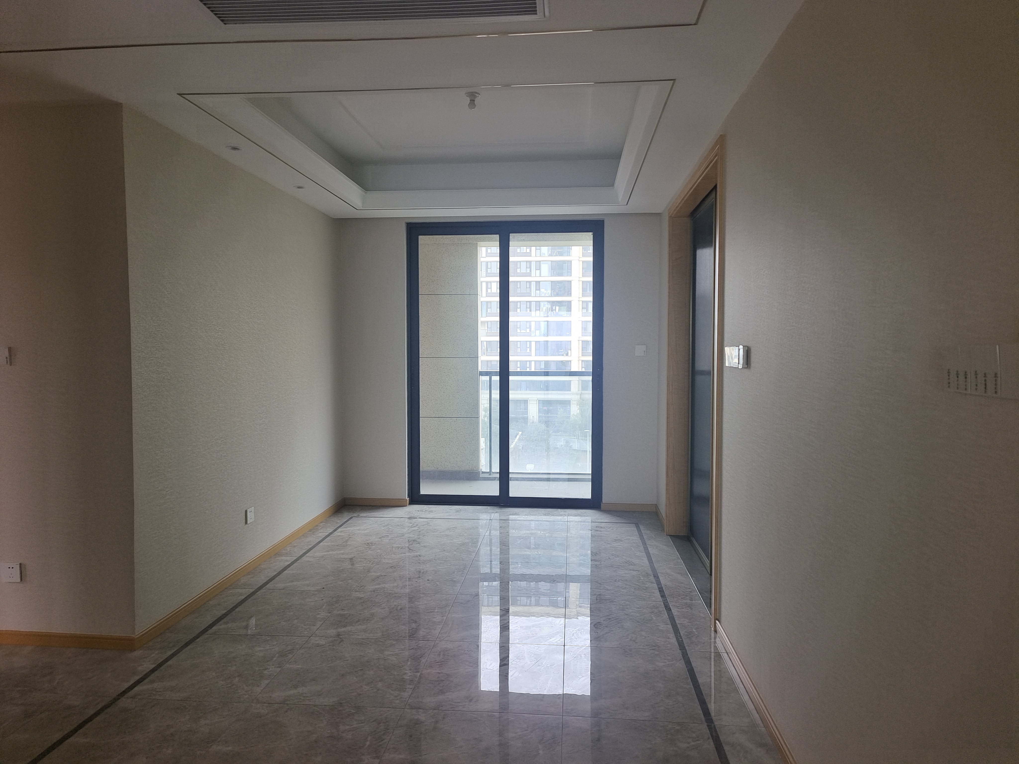 绿城蘭园 4室2厅2卫 143m&sup2;