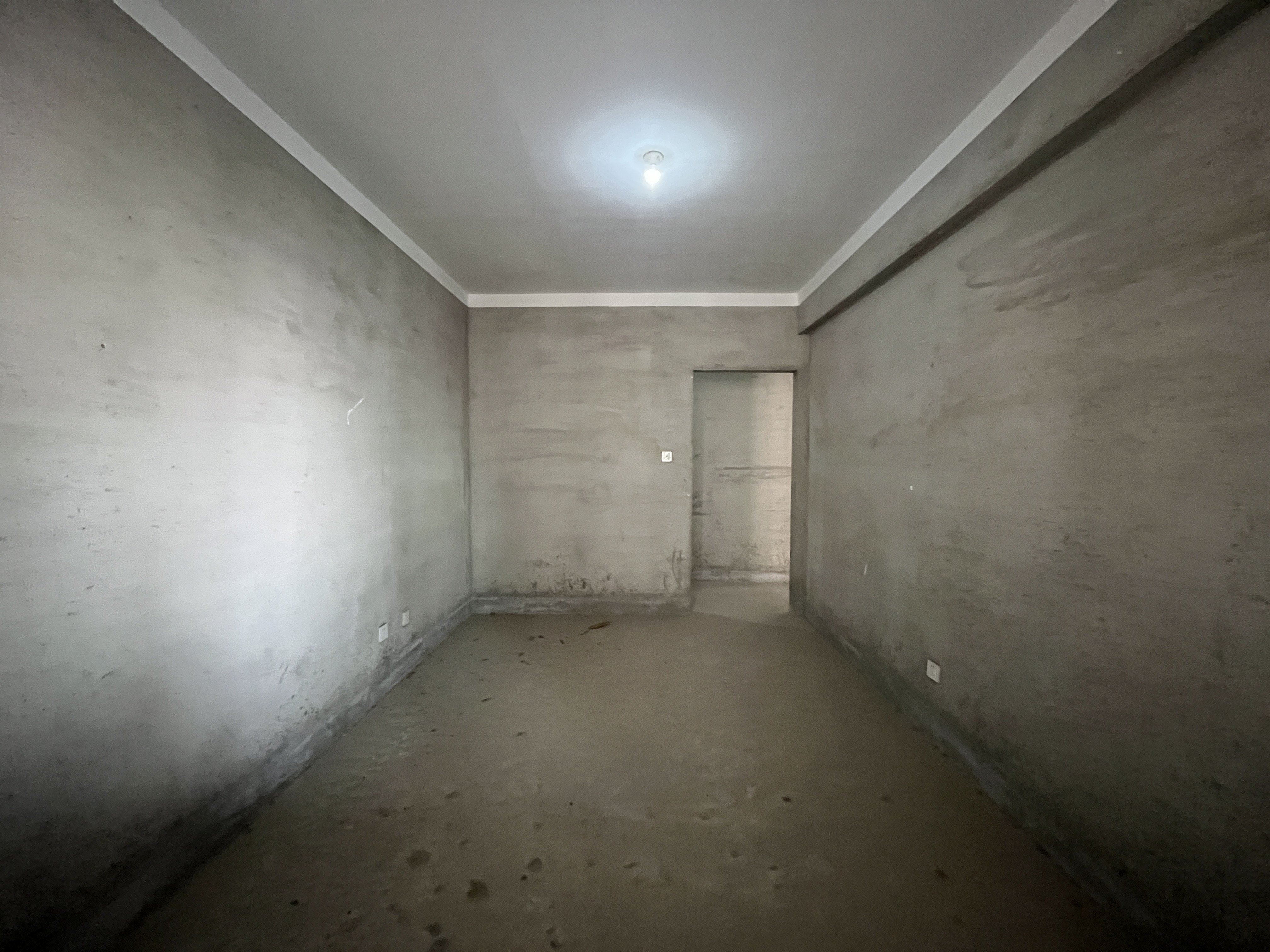 华强城 3室2厅2卫 128.43m²