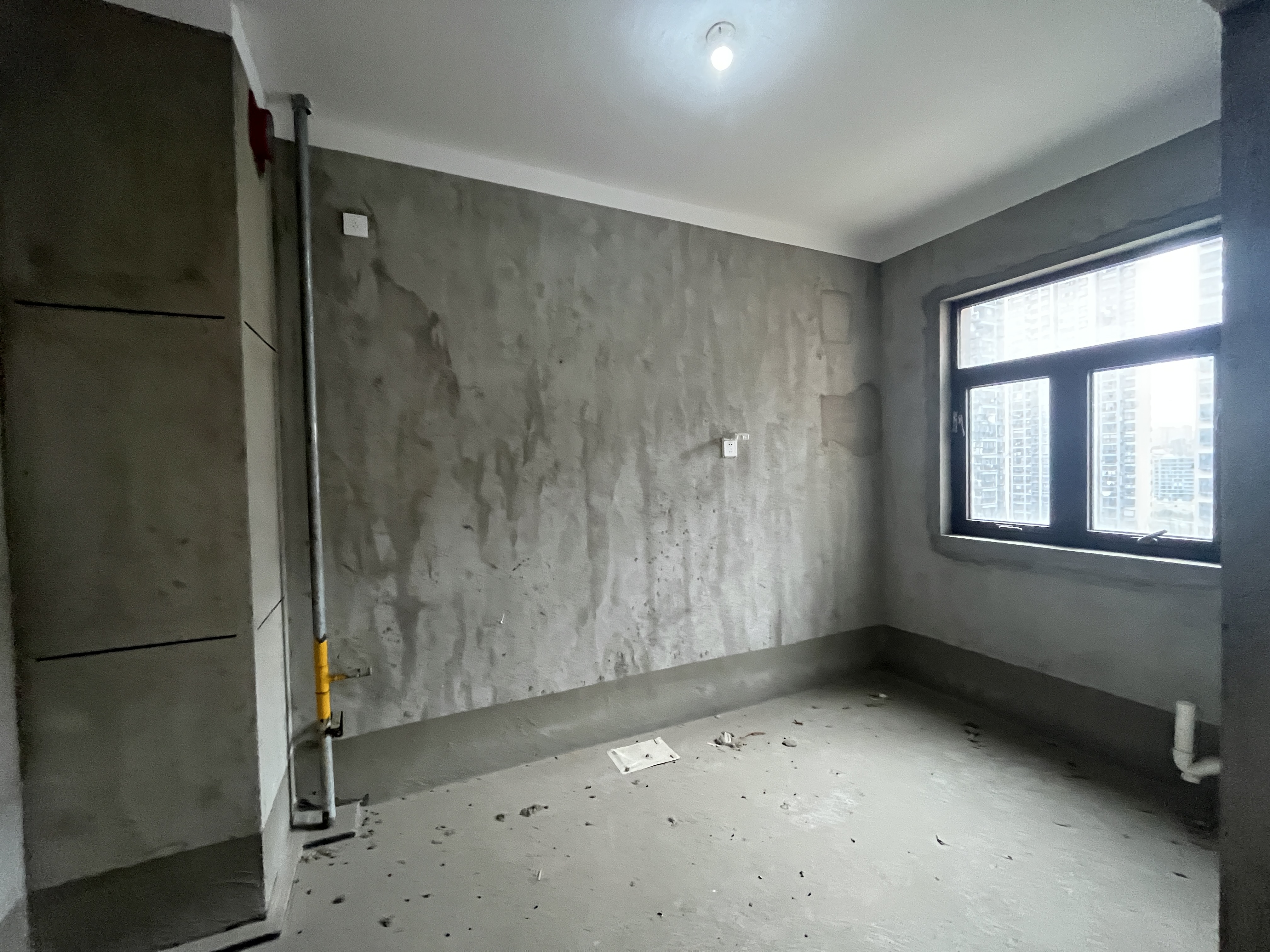 华强城 3室2厅2卫 128.43m²