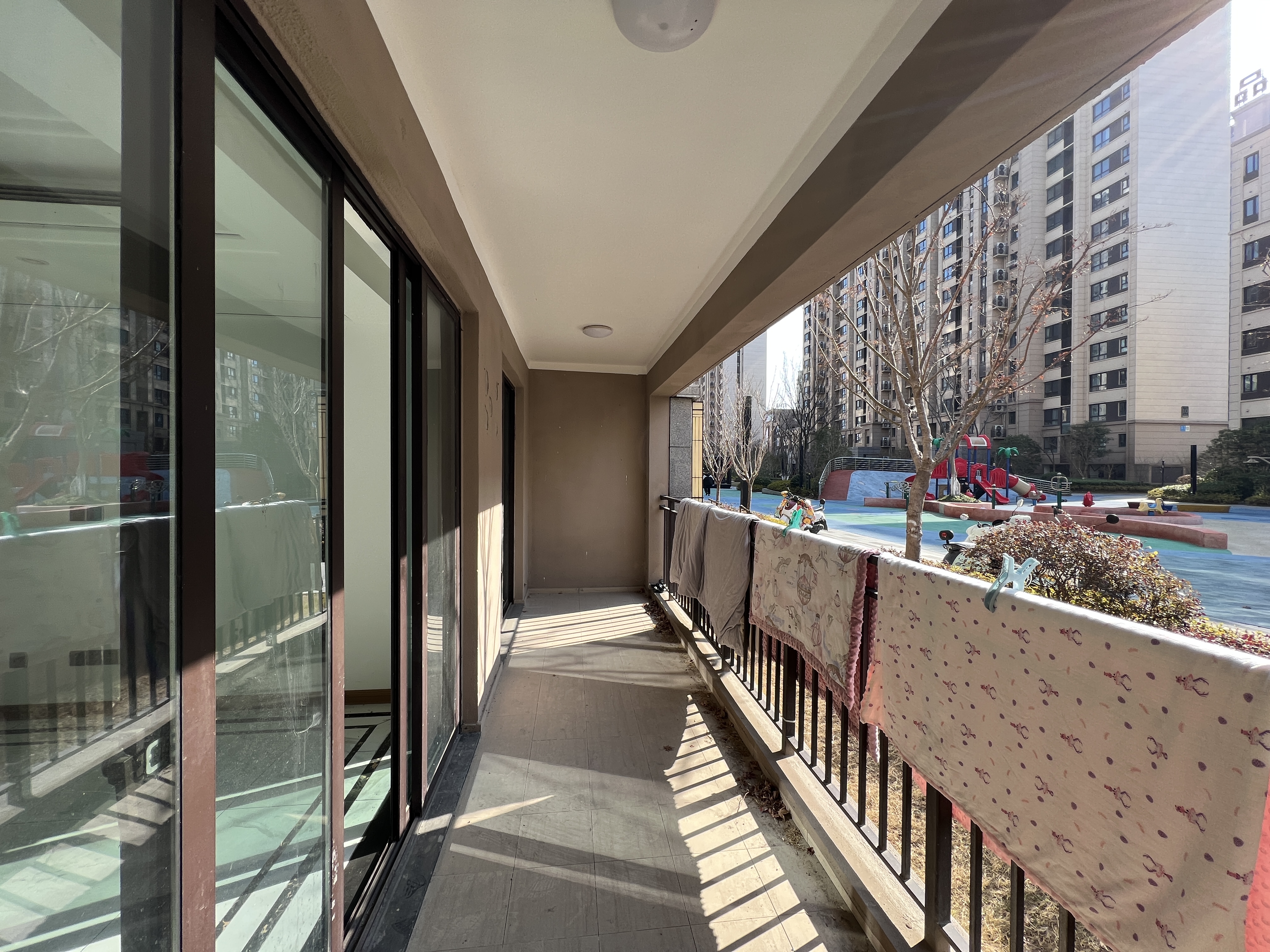 铂金时代 4室2厅2卫 135.00m&sup2;