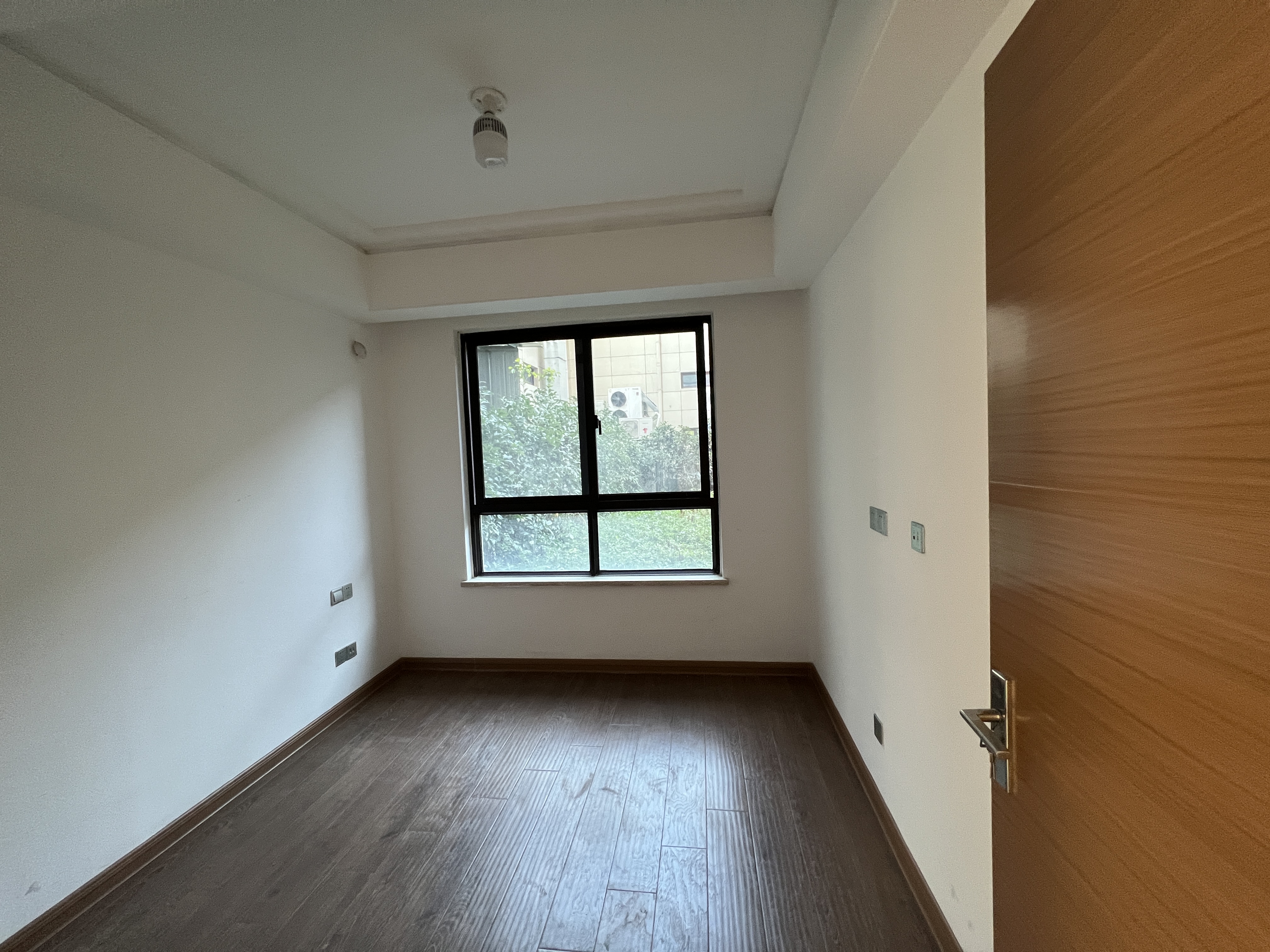 铂金时代 4室2厅2卫 135.00m&sup2;