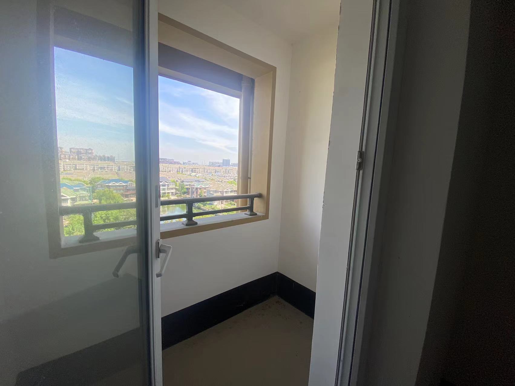 新城香溢紫郡 4室2厅2卫 141m&sup2;