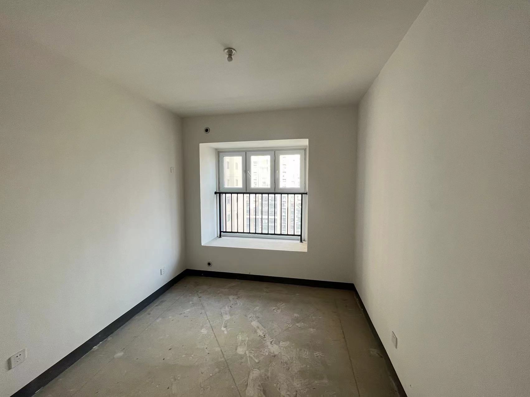 南山国际社区 4室2厅2卫 143m&sup2;