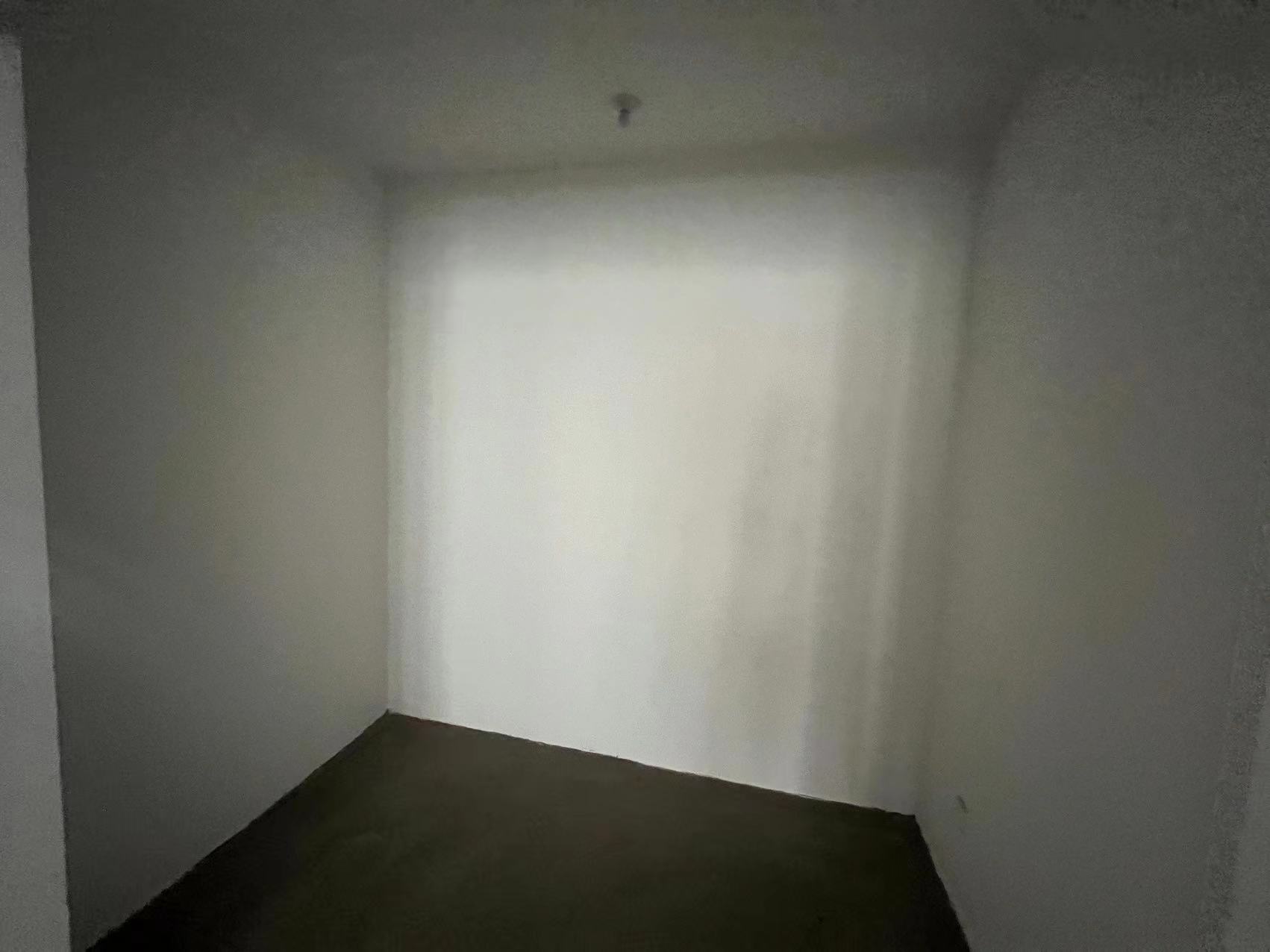 南山国际社区 4室2厅2卫 143m&sup2;