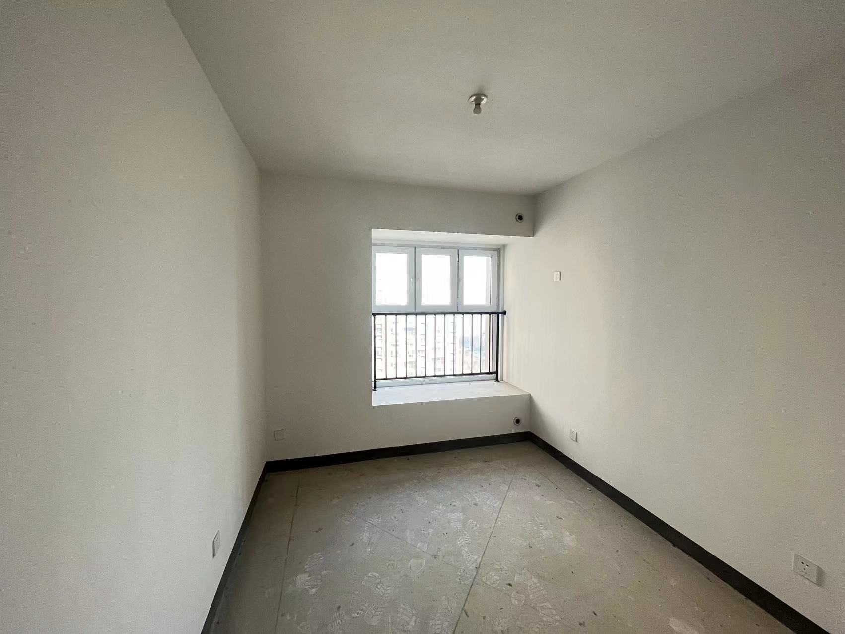 南山国际社区 4室2厅2卫 143m&sup2;
