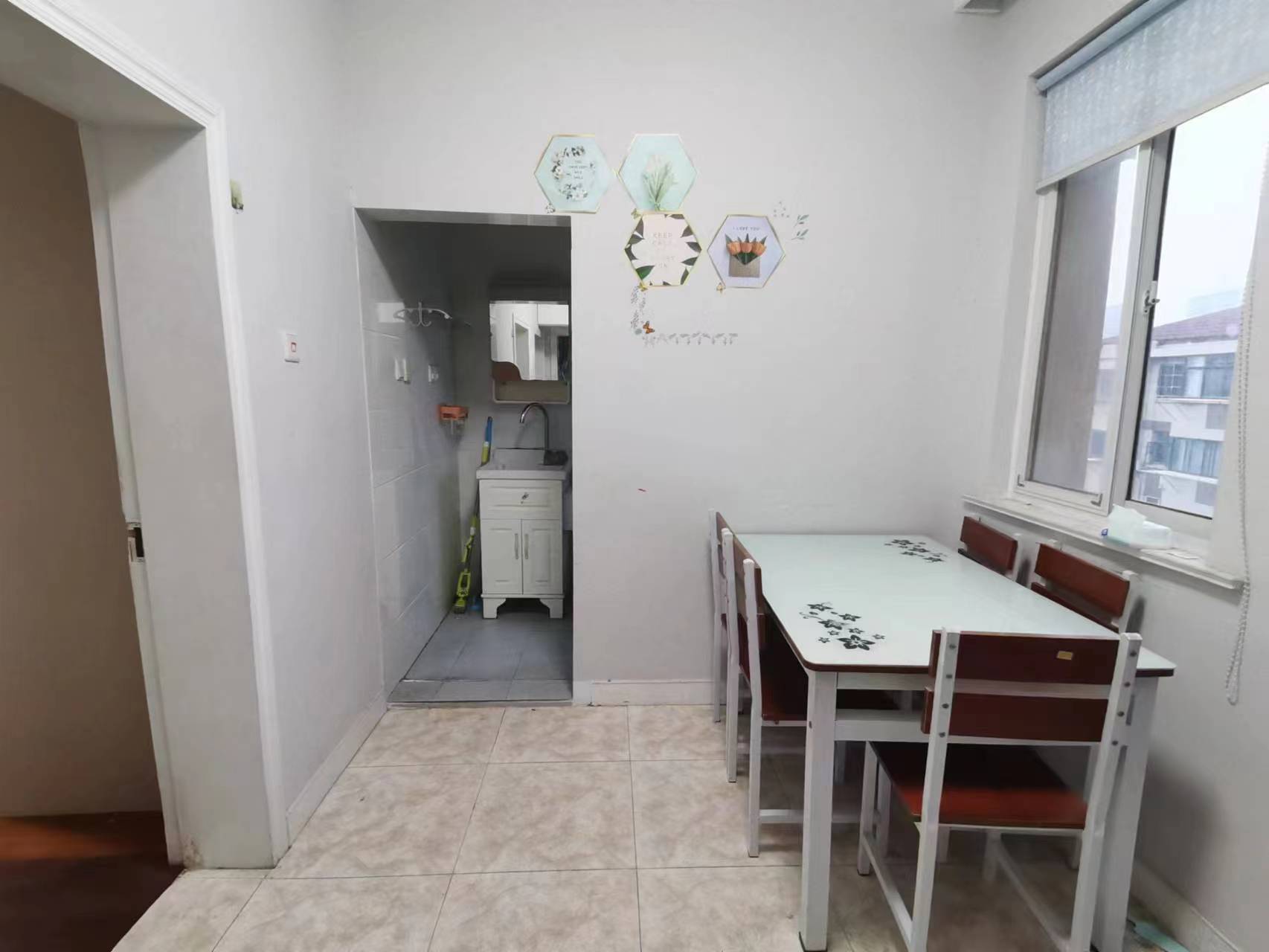 城港新村 2室2厅1卫 65m&sup2;