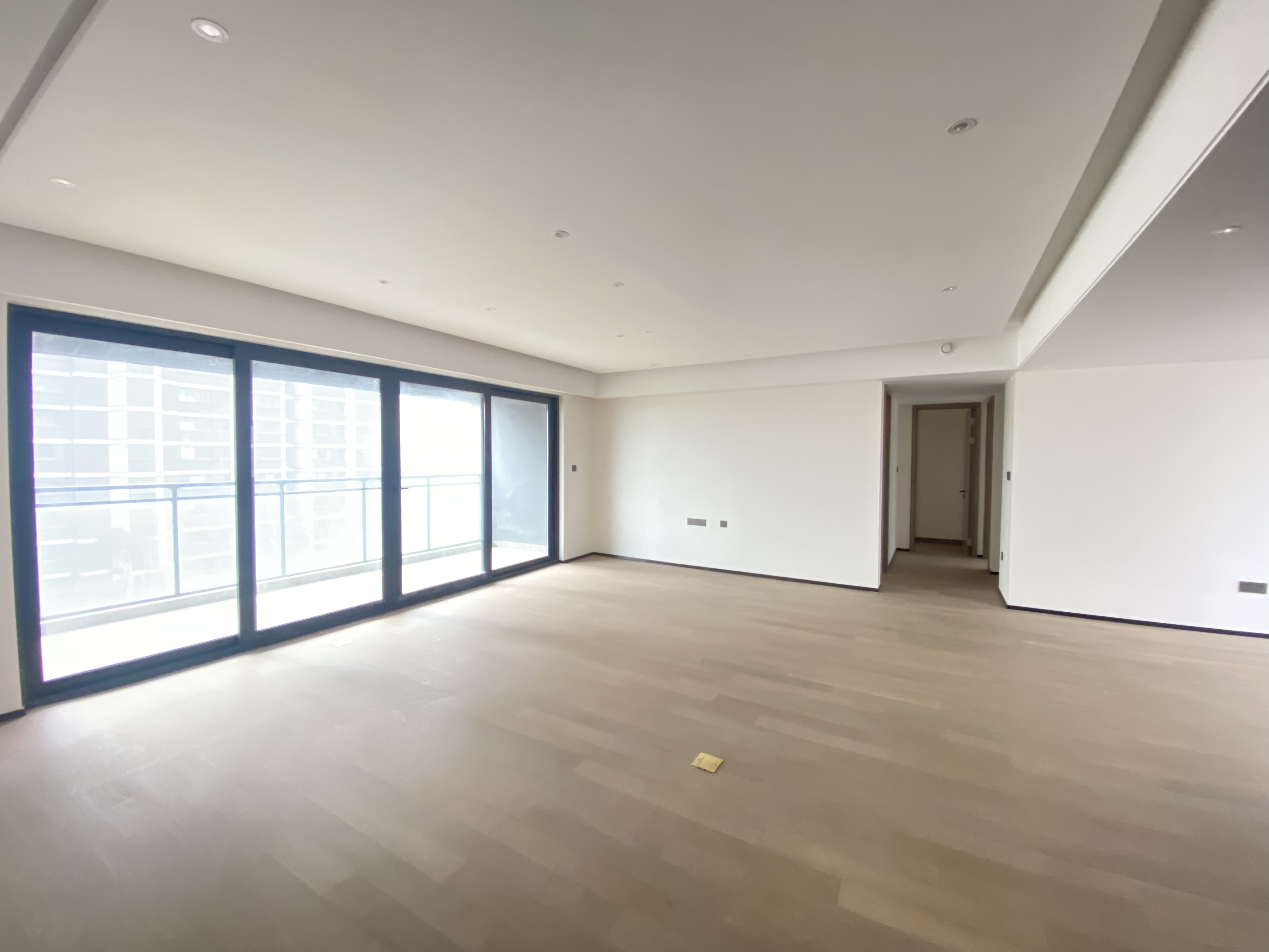 万科翡翠东第 4室2厅2卫 171m²