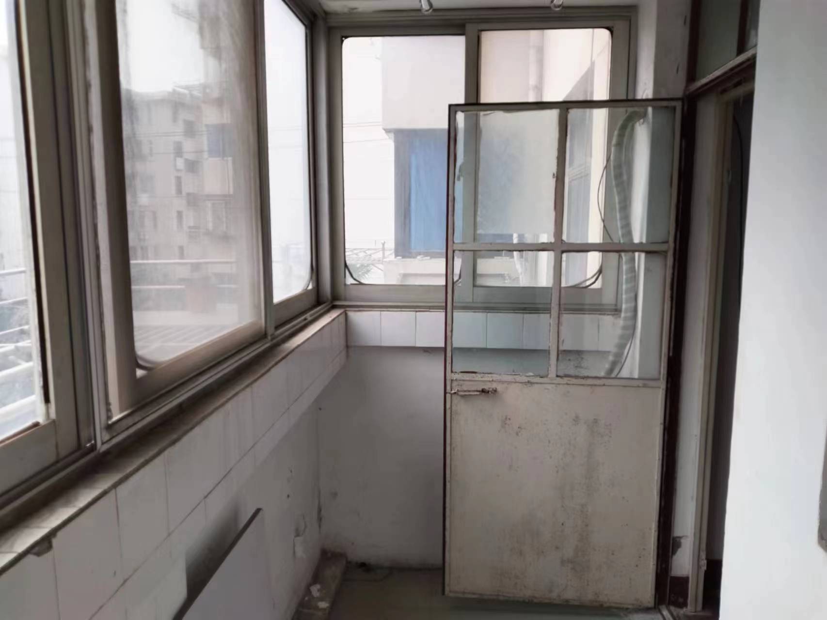 花园角 1室1厅1卫 47m&sup2;