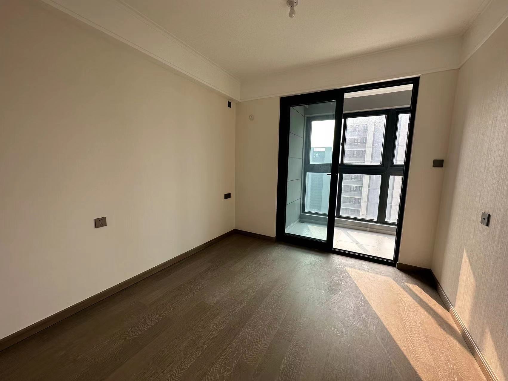 万科未来之光 3室2厅2卫 124m&sup2;