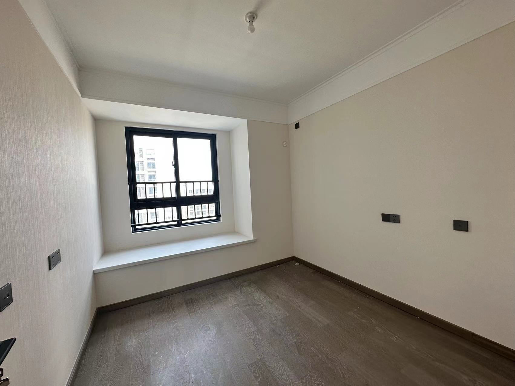万科未来之光 3室2厅2卫 124m&sup2;